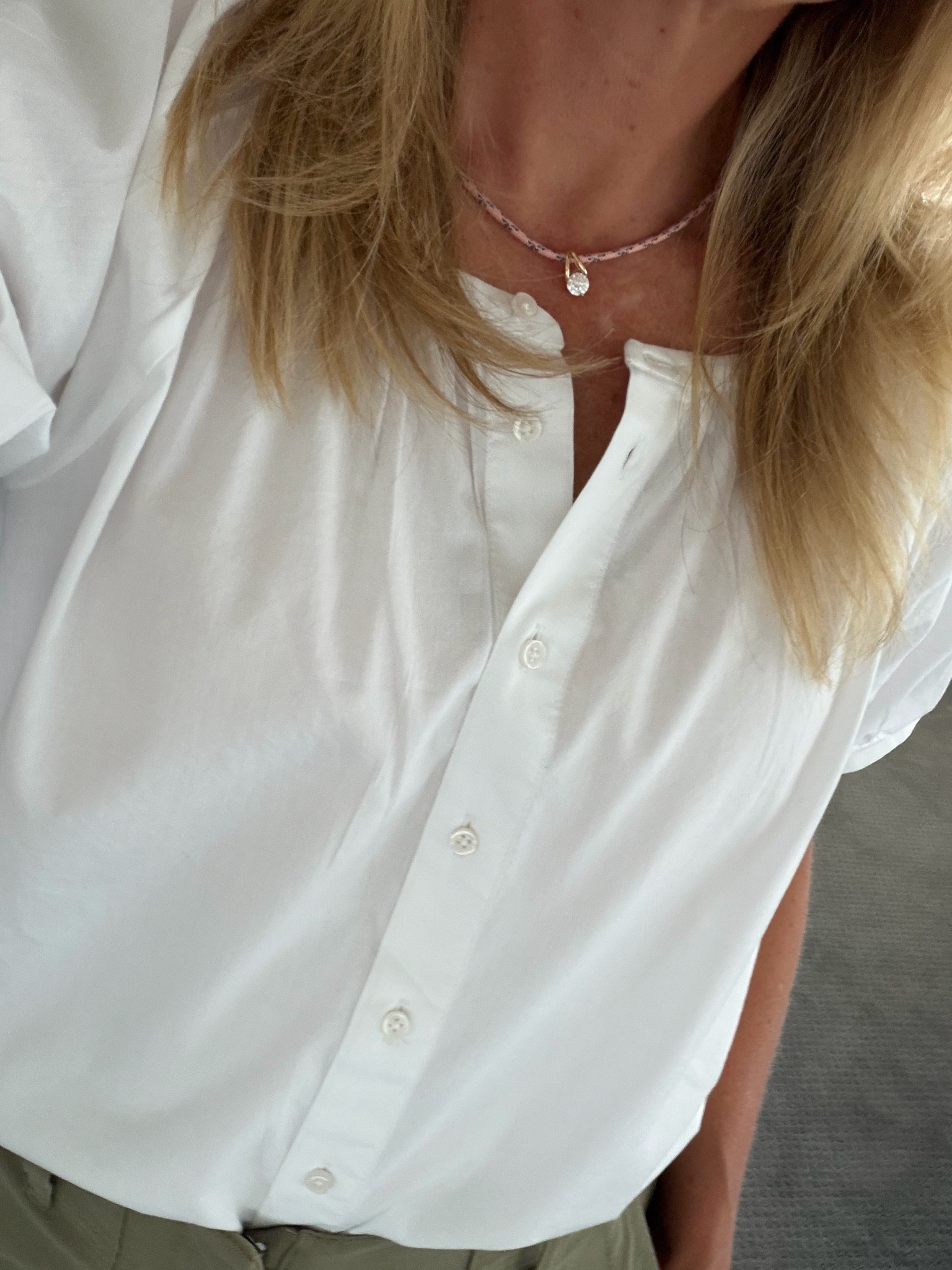 Loving this little addition of pink to my outfits.