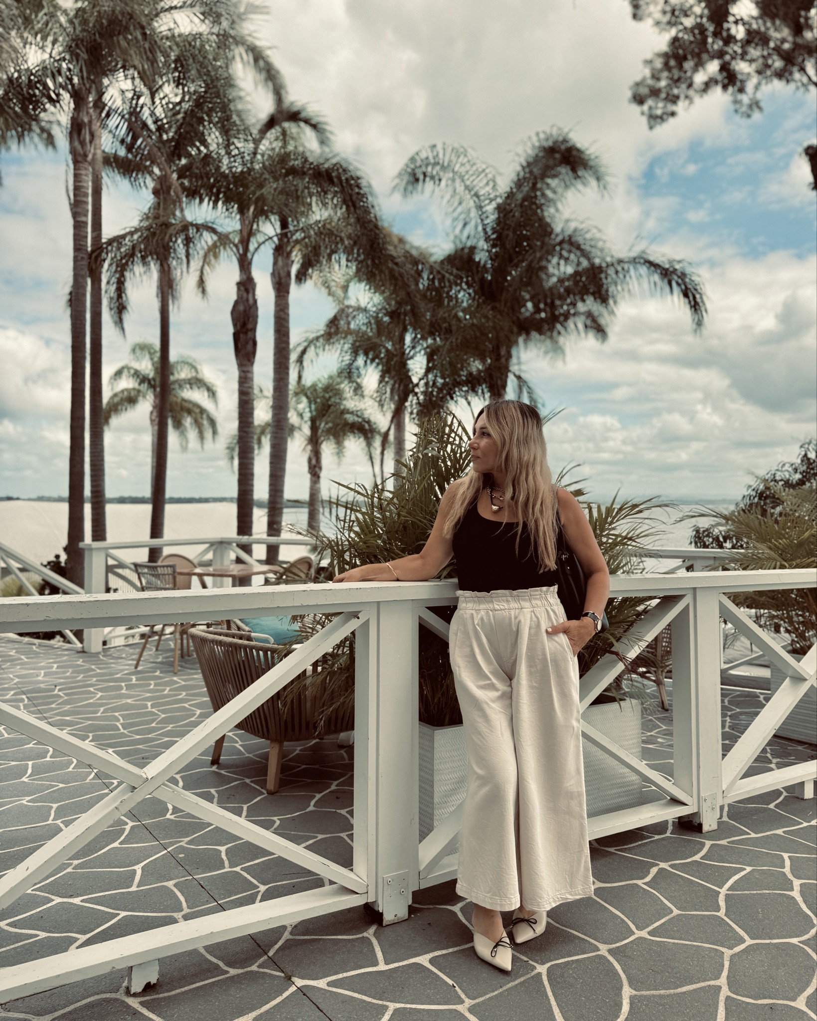 Simple doesn’t have to be boringg

#LTKootd #LTKOver40 #LTKPetite