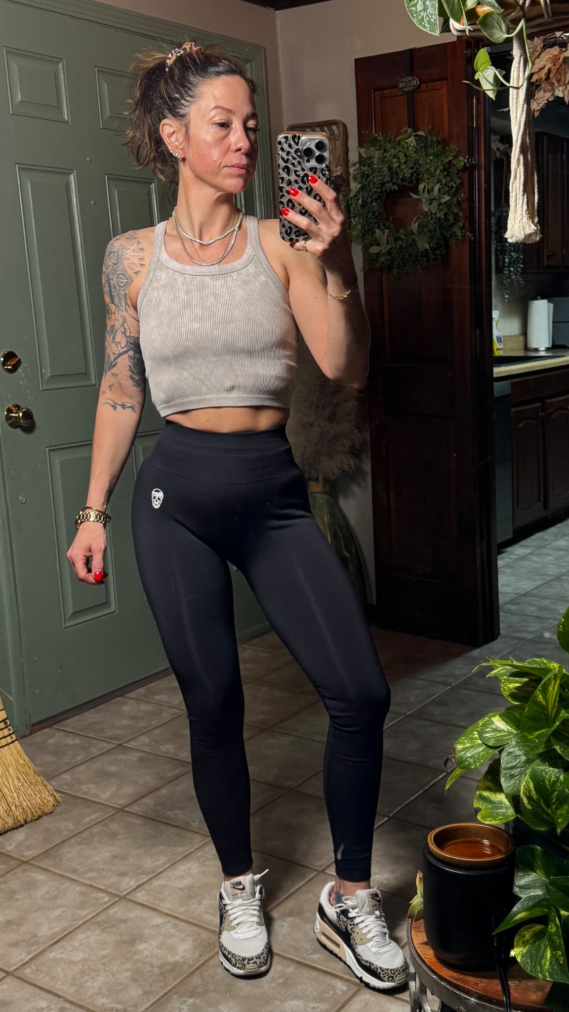 Simple. Structured. Strong.
The basics hit different when you’ve built the body underneath them.

#LTKActive #LTKOver40 #LTKfitnessgoals