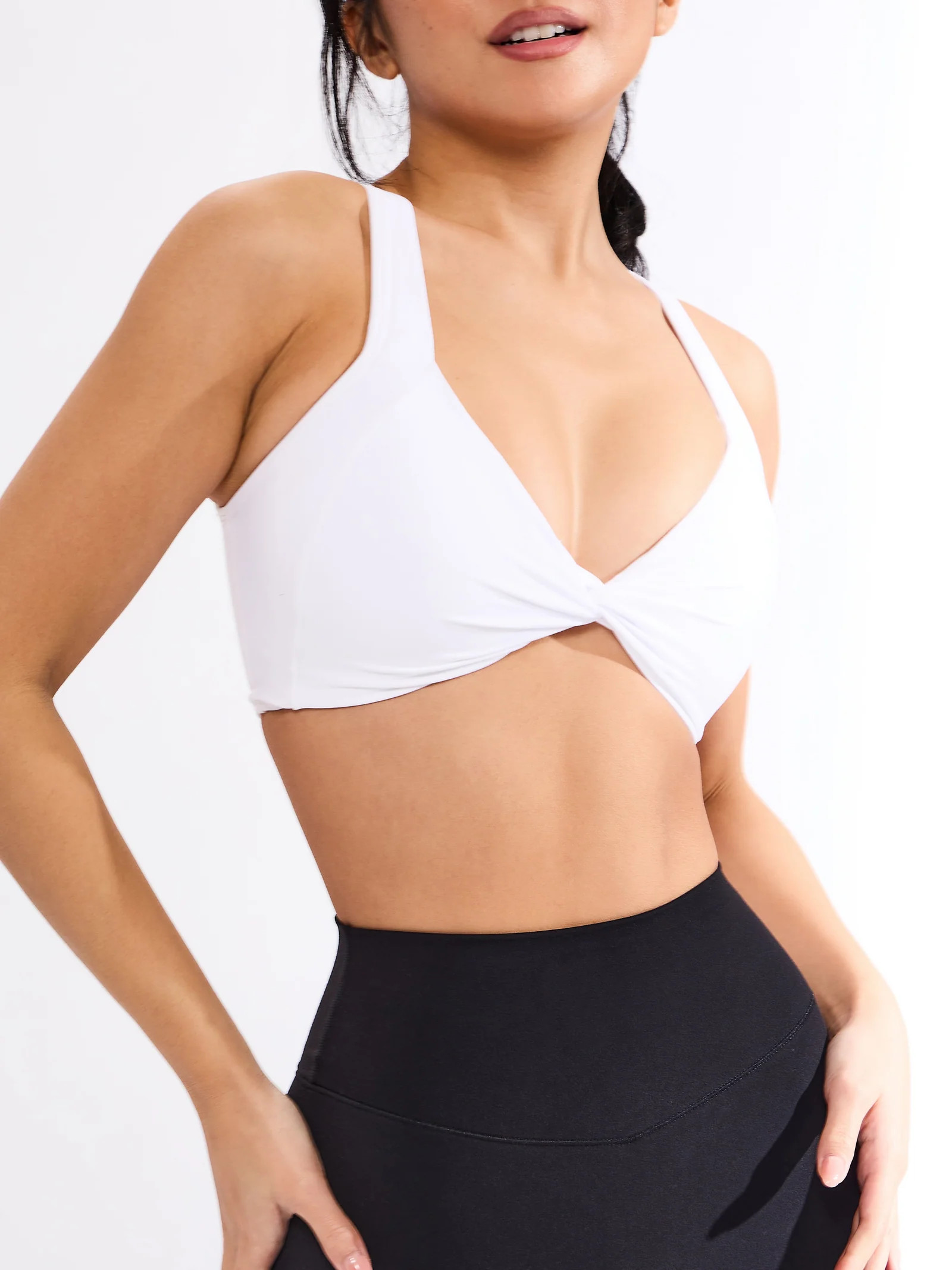 Twisted Curve Sports Bra - White | Buffbunny Collection