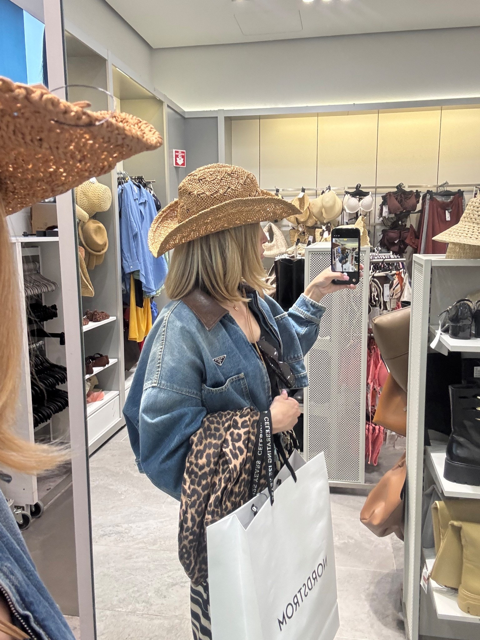 The hat is giving stage coach. Bought this one!

#LTKTravel #LTKOver40 #LTKootd