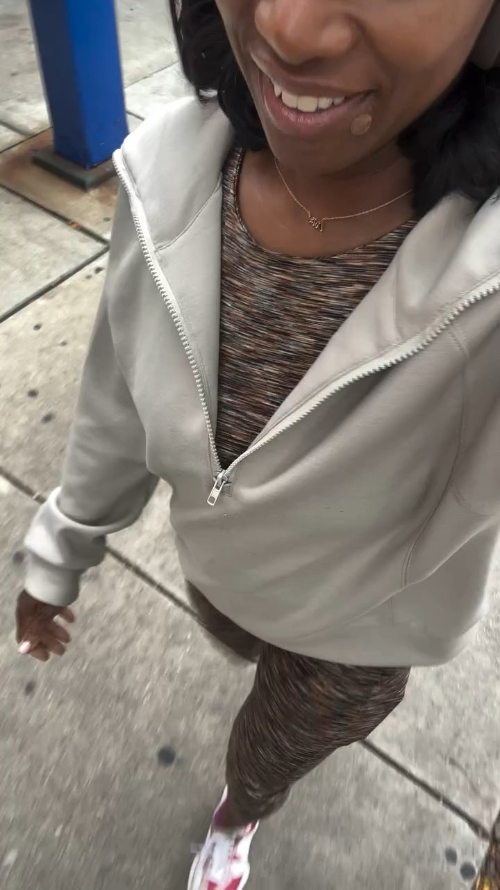 These days I’m at physical therapy, Pilates or the gym.  I don’t like wearing my gym clothes out so I’ll go home and shower and change. But some days, just not doable. So help a girl out!  What are your fav athleisure clothes.  What takes you to the gym, run errands, and possibly have a meeting or two?? 

The matching set in the first pic is from @loft but found that in the sale rack. Would love more in that style. No crop top please! 

#athleisure #workoutgear #gymstyle #pilates #yoga #strokerecovery #workout

#LTKStyleTip #LTKSaleAlert #LTKFitness