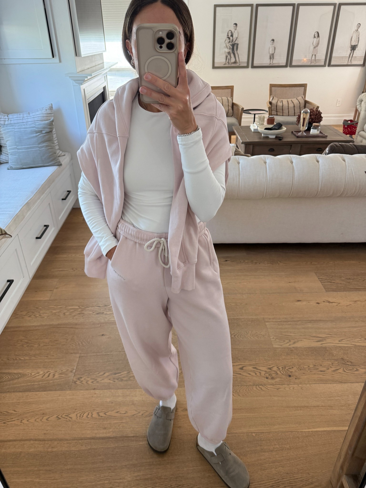 Rainy day #ootd 

#LTKOver40 #LTKmomlife #LTKdayinmylife