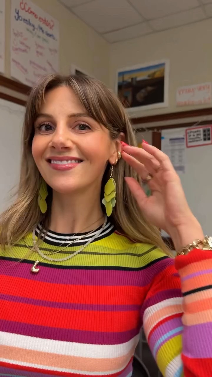 last day to shop my curated collection with @nickelandsuede !! All of these earrings and most of the necklaces in the video are featured in my collection ✨☺️
PLUS head to my stories for an extra SURPRISE for teachers! (Hint: shopping credit at N&S!)

Use “want” for 🔗