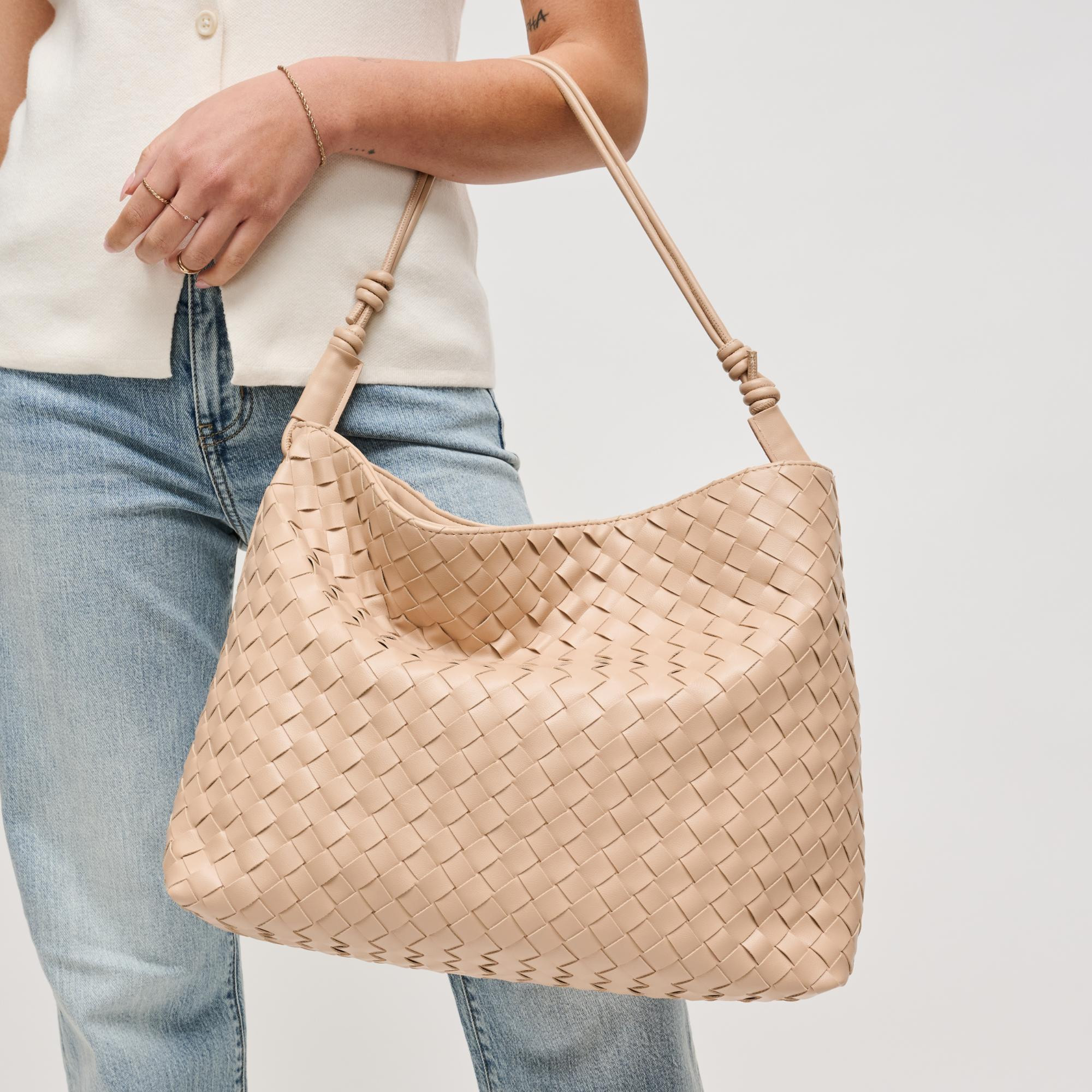 Theo Hobo | Urban Expressions