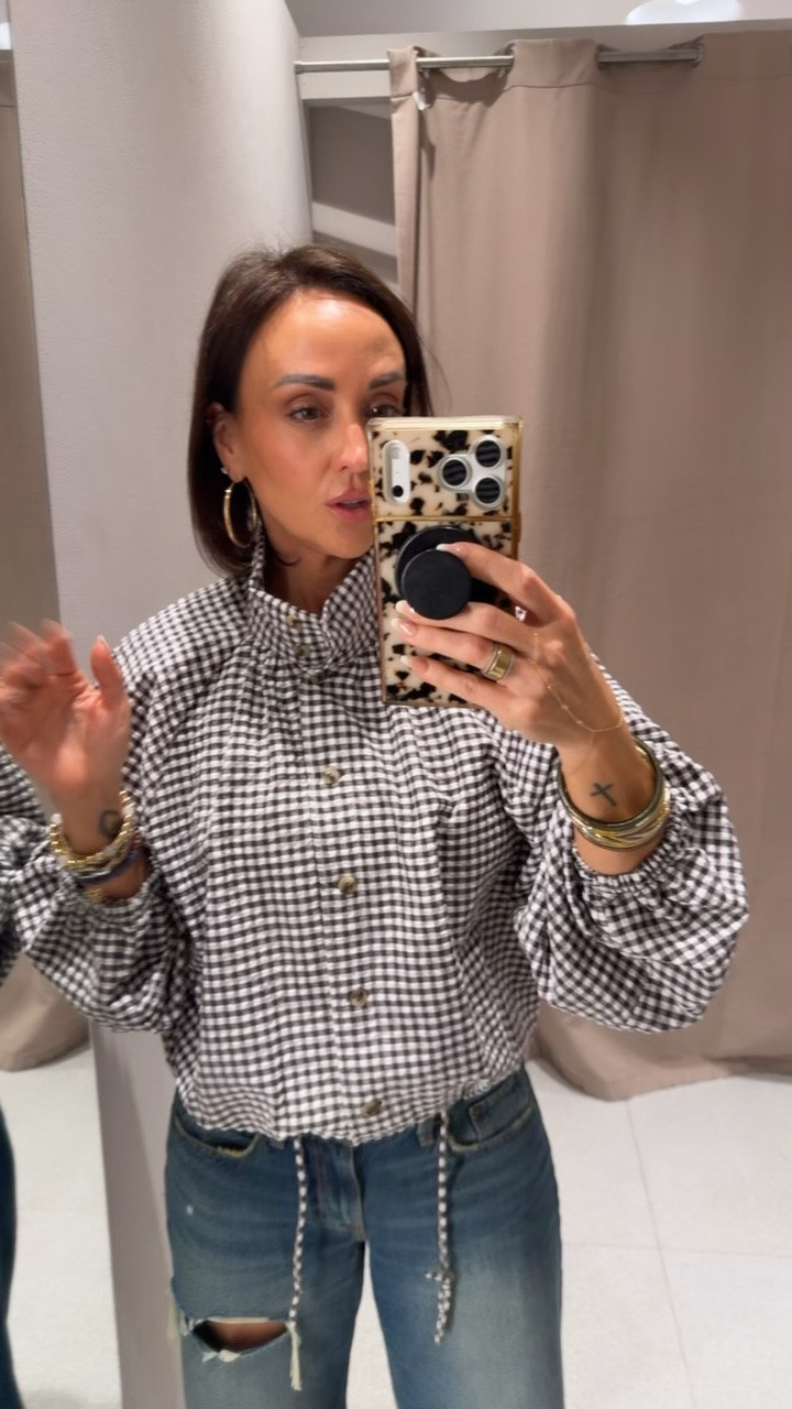 Come try on the latest Zara finds with me! From elevated basics to chic statement pieces, these are the styles currently catching my eye. Which look is your favorite? 🤍

Everything is linked on my LTK so you can shop the finds!

#Zara #ZaraHaul #ZaraTryOn #ZaraFinds #LTKStyle #LTKFashion #FashionFinds #OutfitInspo #AffordableFashion #EverydayStyle