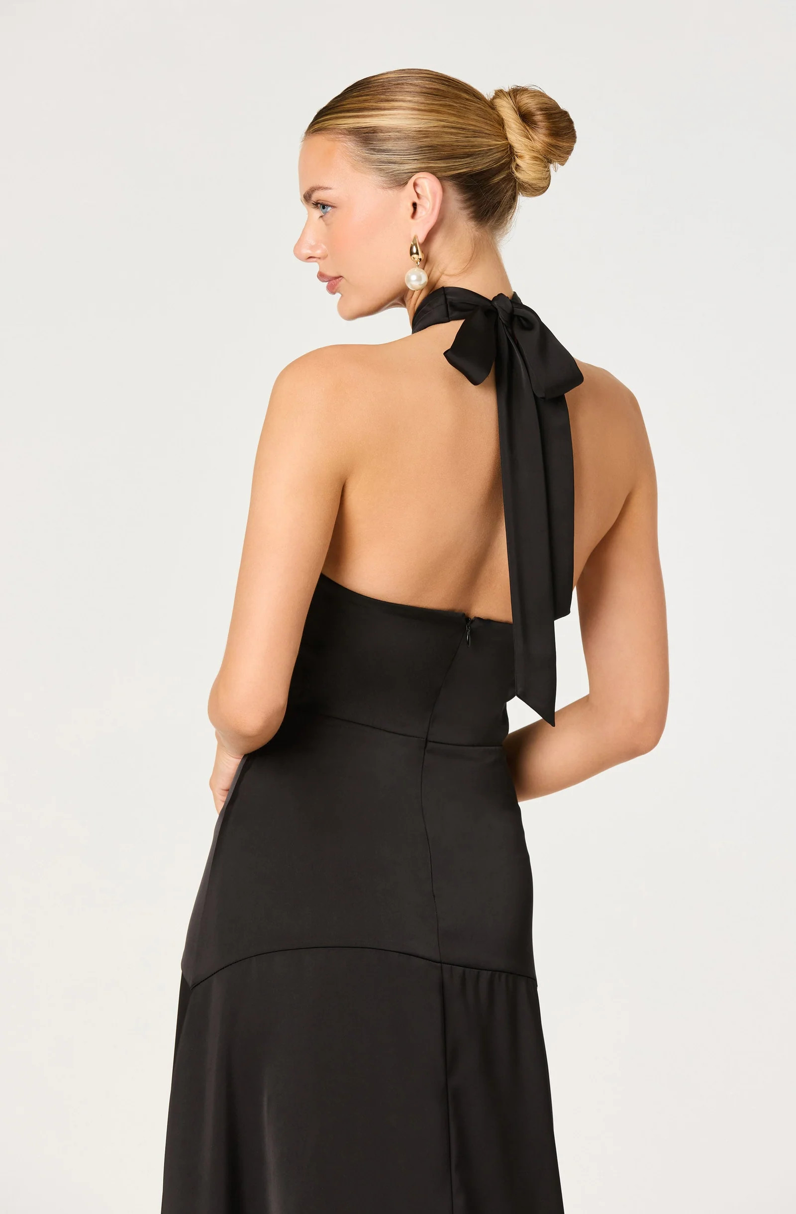 Satin Crossover Halter Midi Dress - Black / XS | ASTR The Label (US)