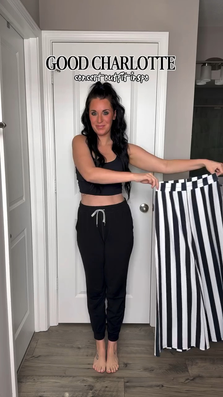 Good Charlotte concert outfit inspo for my punk rock/alternative girlies

I am 5'7 wearing my true size Medium in both the top and bottoms (use code COFFEY on the pants to save!) 

 #LTKootd #LTKSeasonal #LTKTall