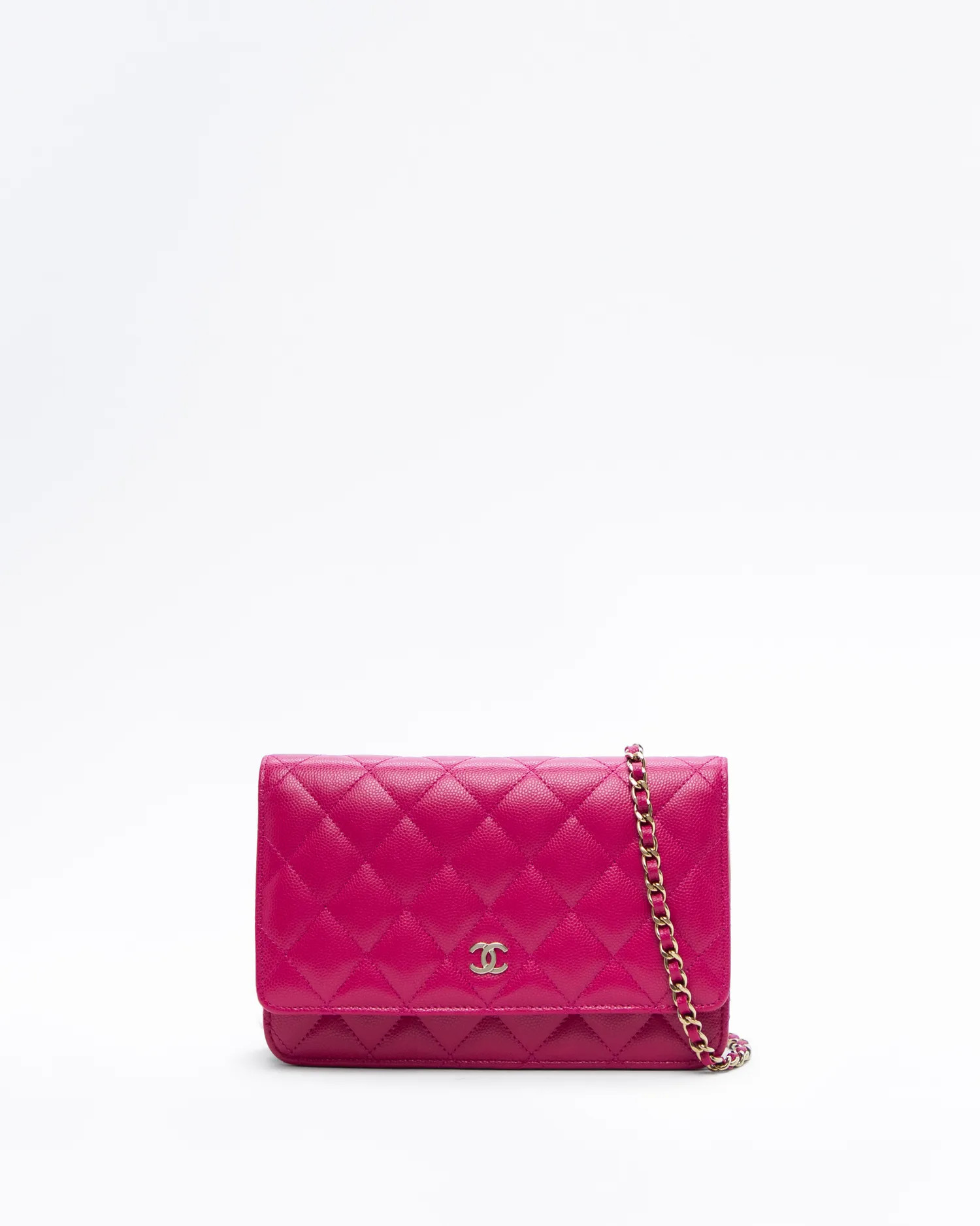 Caviar Quilted Wallet on a Chain | Vivrelle