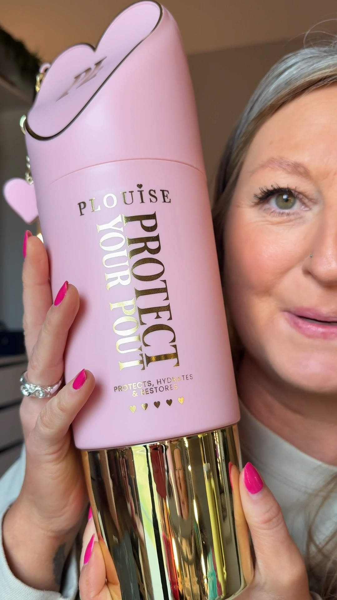 Okay but THIS gift set 😍💄
The @plouise  Protect Your Pout set is next-level. You’re getting 10 lip balms total 5 tinted + 5 glitter conditioning and they are SO silky on the lips. Perfect for throwing one in every bag, every drawer, everywhere.
Thin lip besties, these are smoothing, comfy, and just feel good on the lips💕

#ThinLipBestie #LipCareLover #LipBalmObsessed #Plouise 