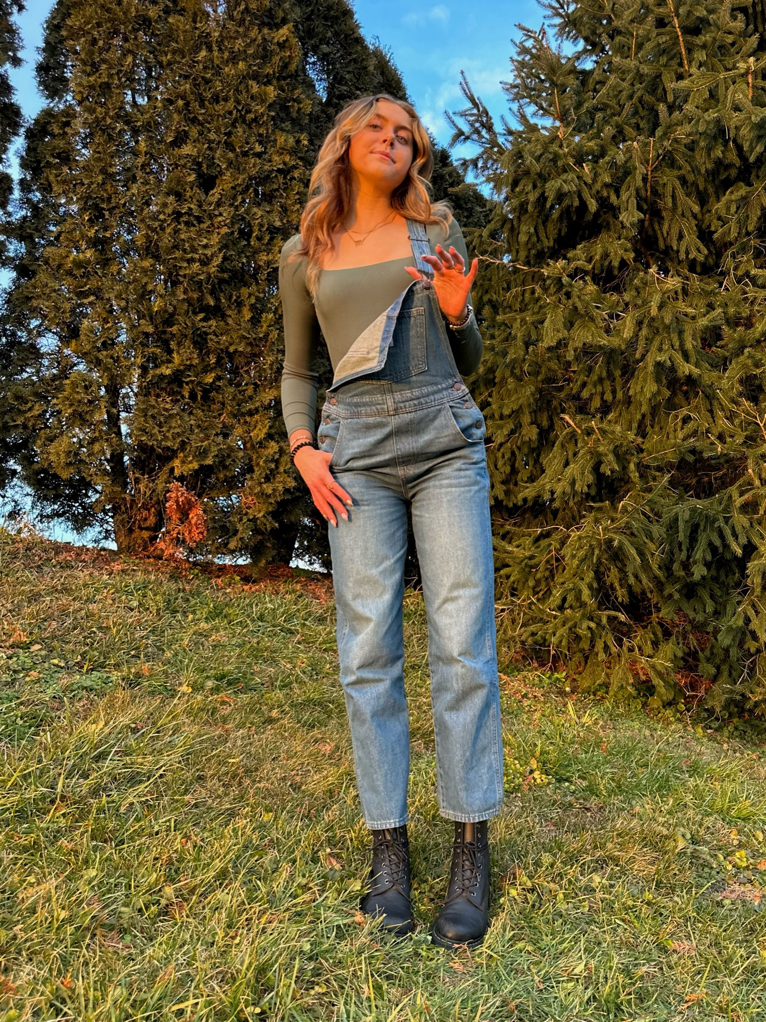 country style denim overall street ware outfit🤍 played into my farm girl roots as I was home for holidays and I couldn’t be more obsessed with these Levi’s find! these overalls can be worn with an array of outfits and even for my 5’10 self!! follow me @deanafidler for more affordable college girl fashion finds:)

#LTKSeasonal #LTKstyletip #LTKsalealert