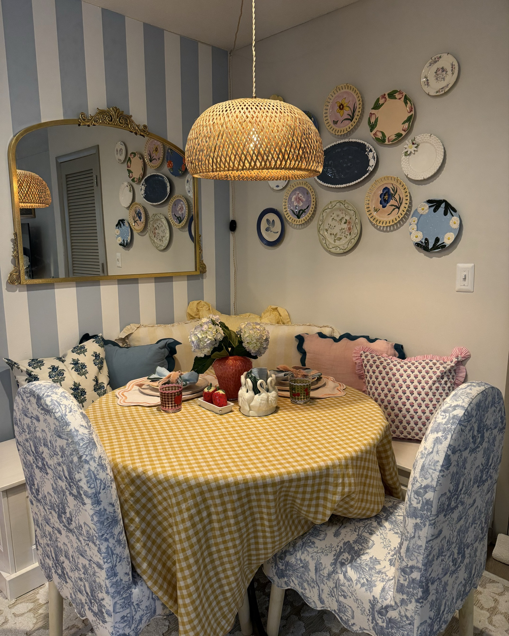 Breakfast nook of my dreams🩵☁️✨

#LTKFindsUnder100 #LTKSeasonal #LTKHome