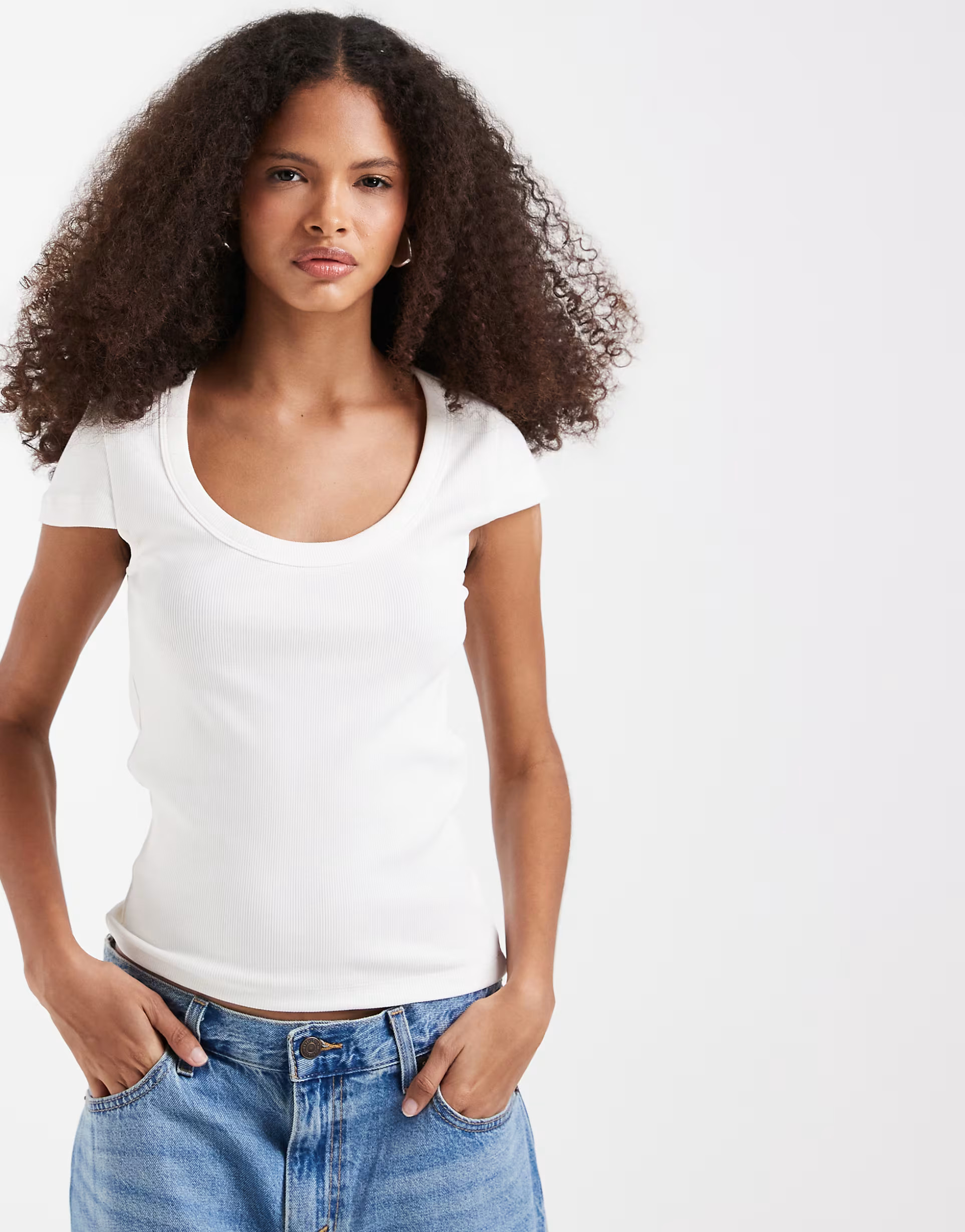 › Vero Moda ribbed scoop neck t-shirt in white | ASOS (Global)