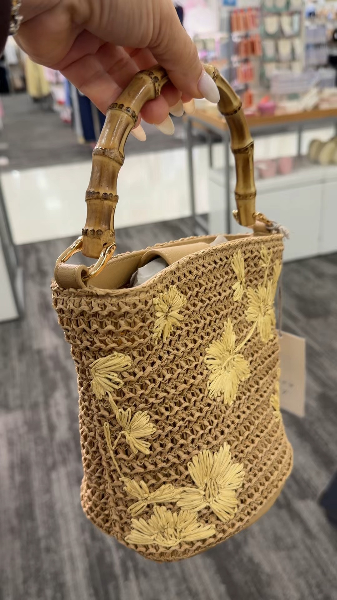 New handbags 👜 
Seasonal


#LTKBeauty #LTKSaleAlert #LTKSeasonal