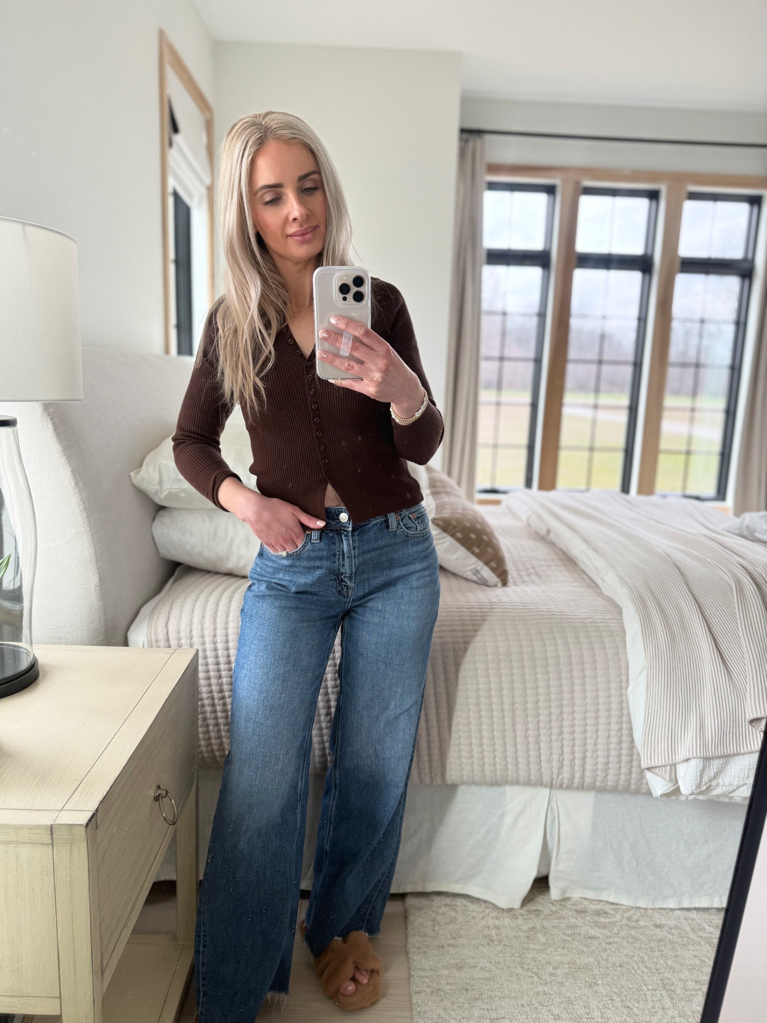 Wearing size 00 regular denim from AE and size xs top from tj maxx🤍

#LTKootd #LTKdayinmylife #LTKmomlife