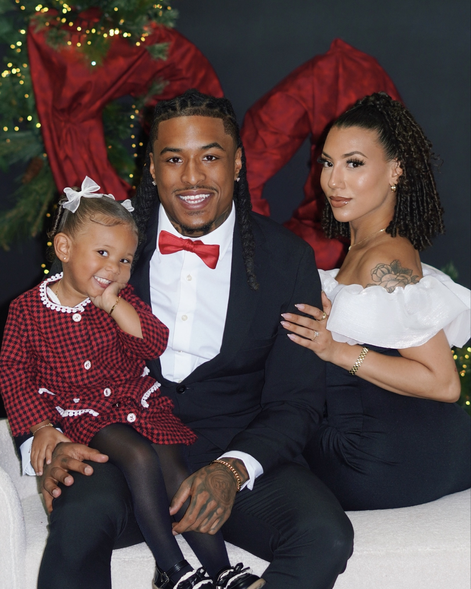 Family Holiday Photo Outfits❤️ 

Outfits that we are literally only going to wear one time for family photos???? You already know where we shopping…. SHEIN. Lol seriously do not sleep on SHEIN you can give luxury for the low✨

#LTKSeasonal #LTKmomlife #LTKHoliday