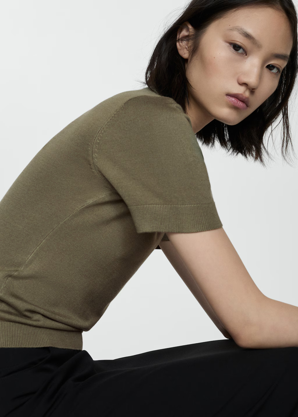 Short-sleeved fine-knit sweater | MANGO (US)