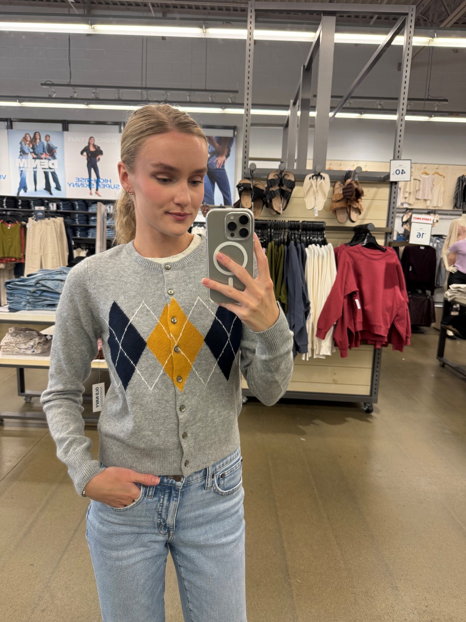 Old Navy Cardigan Sweater

#LTKStyleTip #LTKSeasonal