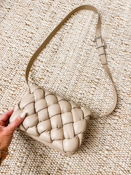 Favorite neutral handbag Amazon 

#LTKSeasonal #LTKstyletip #LTKFind