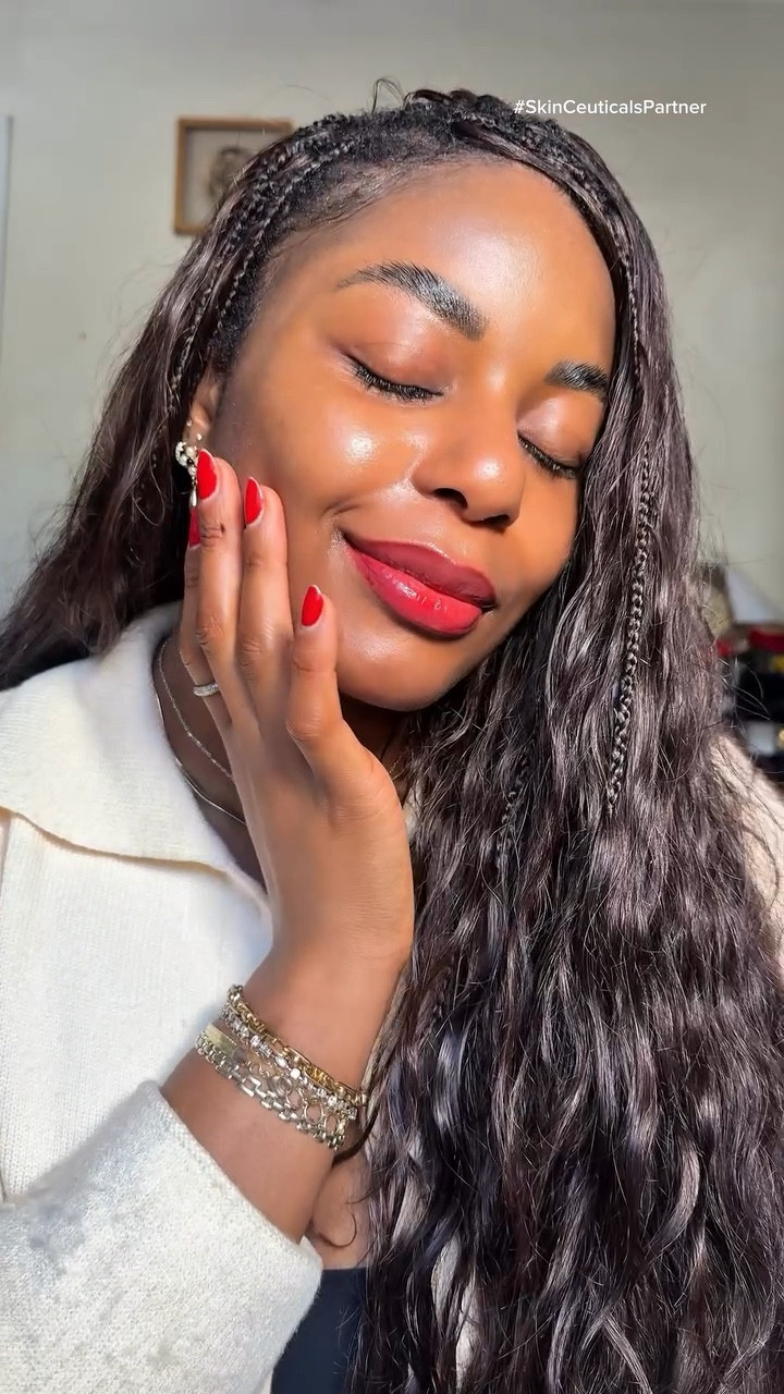 Give the gift of glass skin this holiday season with my favorite skincare brand: Skinceuticals! ✨ they now have the build your own skincare set! My favorite skincare products include the C E Ferulic serum for firming and brightening, the triple lipid restore cream for intense hydration and protects skin barrier and the barrier defense sunscreen - a must have for your am routine! … For more links to christmas decor, red light mask, holiday party must-haves, triangle scarves, follow me on LTK! ✨

#LTKmorningroutine #LTKHoliday #LTKgrwm