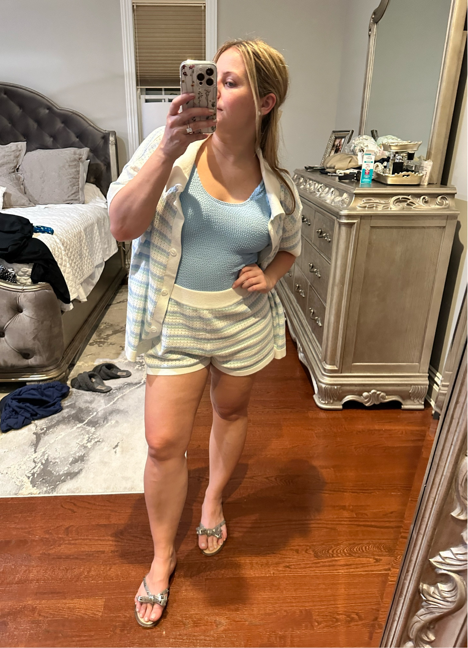 Hunza bathing suit dupe (wearing a medium)

#LTKFindsUnder50 #LTKStyleTip #LTKSeasonal