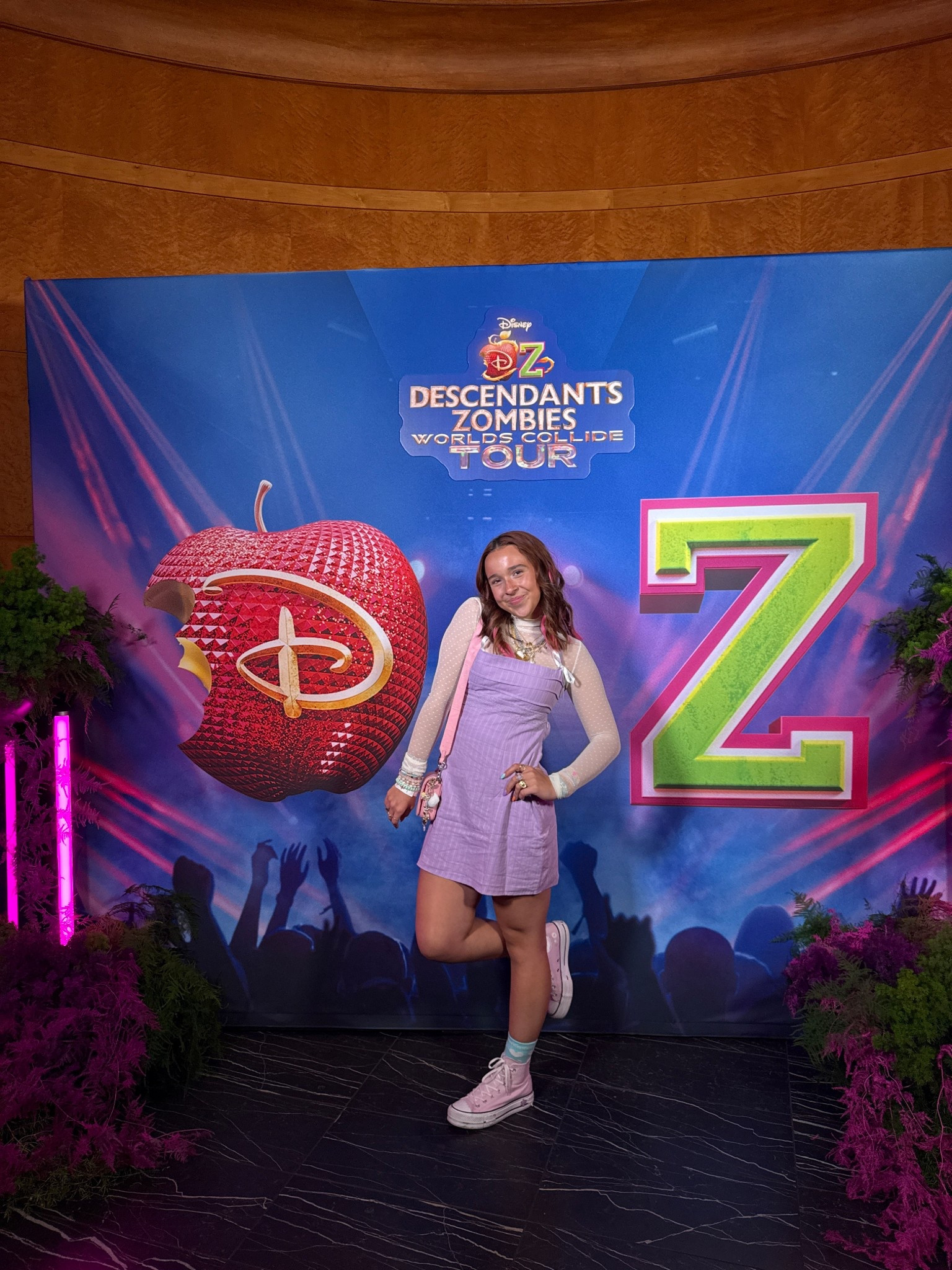 loved this cute and comfy fit for the worlds collide tour 💜💜💜