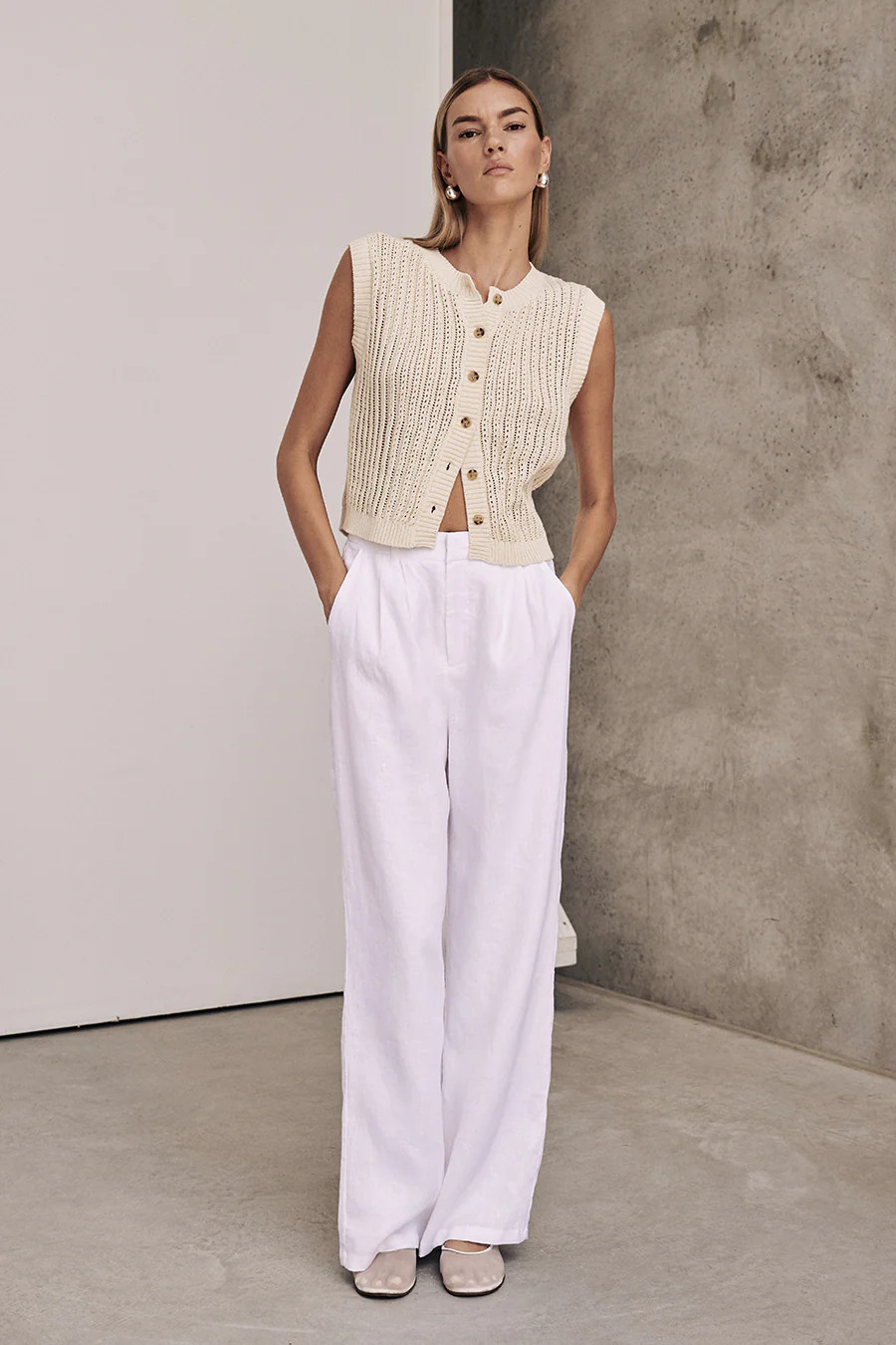 BLOOM CHALK CROCHET CROP VEST | DISSH