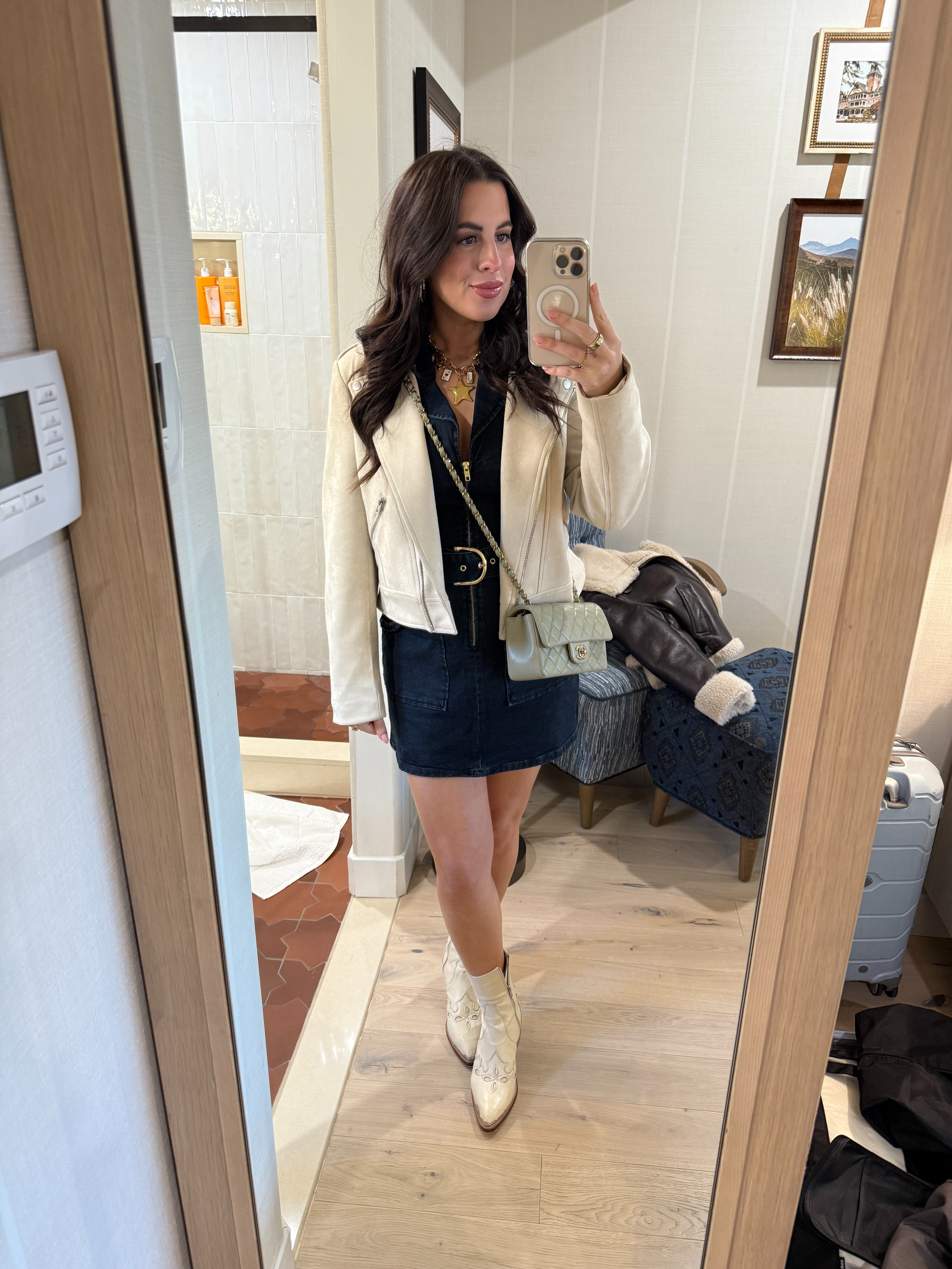 Day 1 in Paso Robles with Lola & Ivy!

OOTD, Show Me Your Mumu, Trending 

 #LTKSeasonal #LTKStyleTip #LTKShoeCrush