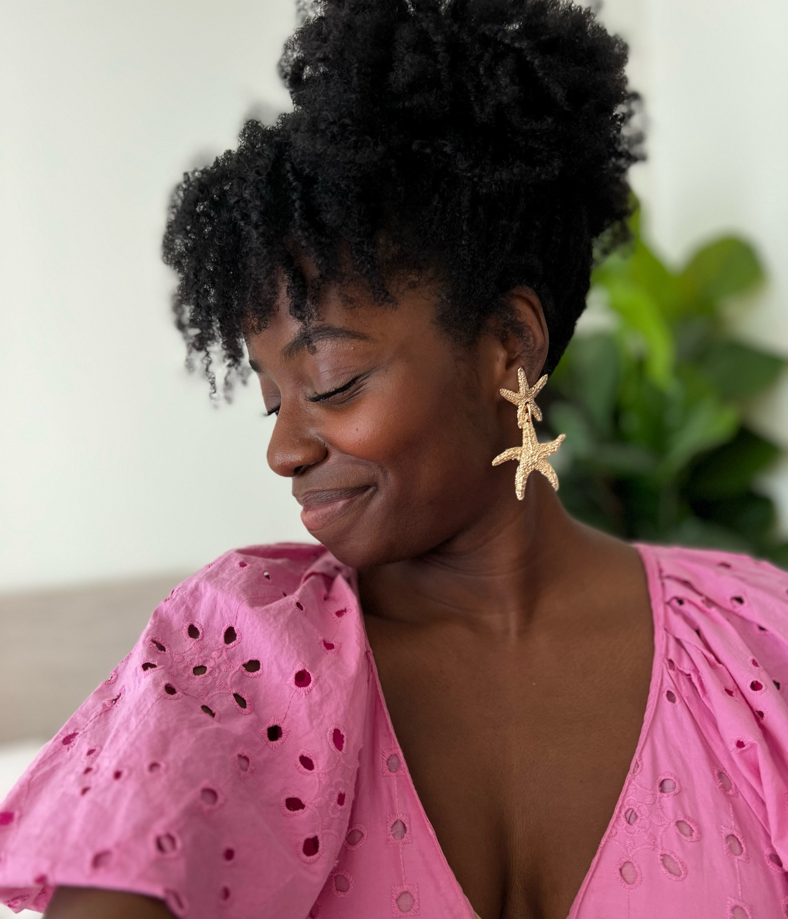I have been loving expressing myself through statement earrings! In my era of mermaid and seashells. One of my favorite Seashell 🐚 earrings. I’ve shared others that I have or love as well below! #anthropologie #seashell #jewlery #summertime #statementjewelery #earrings 

#LTKFindsUnder100 #LTKStyleTip