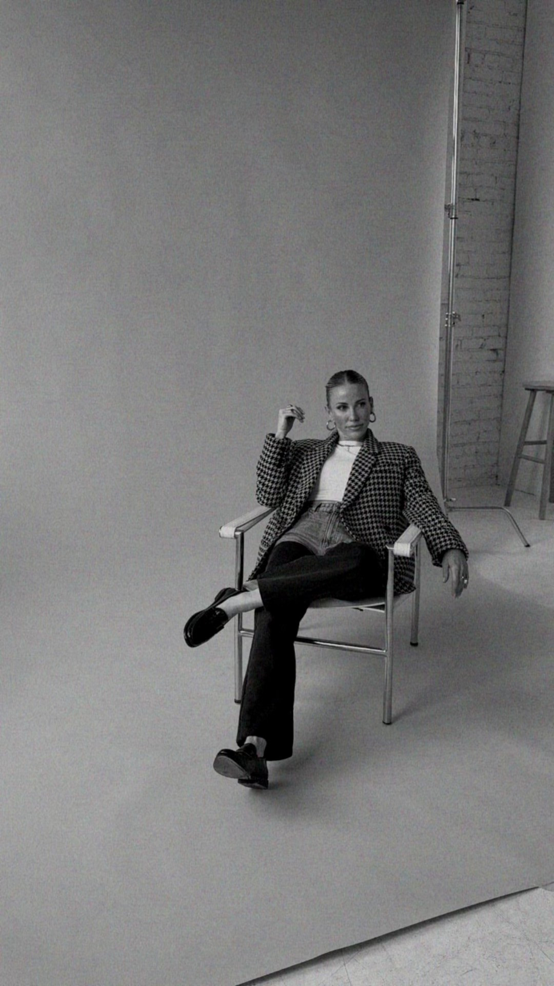 James said this was very 80s #oversizedblazer #chicponytail ##denim 

#LTKBeauty #LTKWorkwear #LTKStyleTip