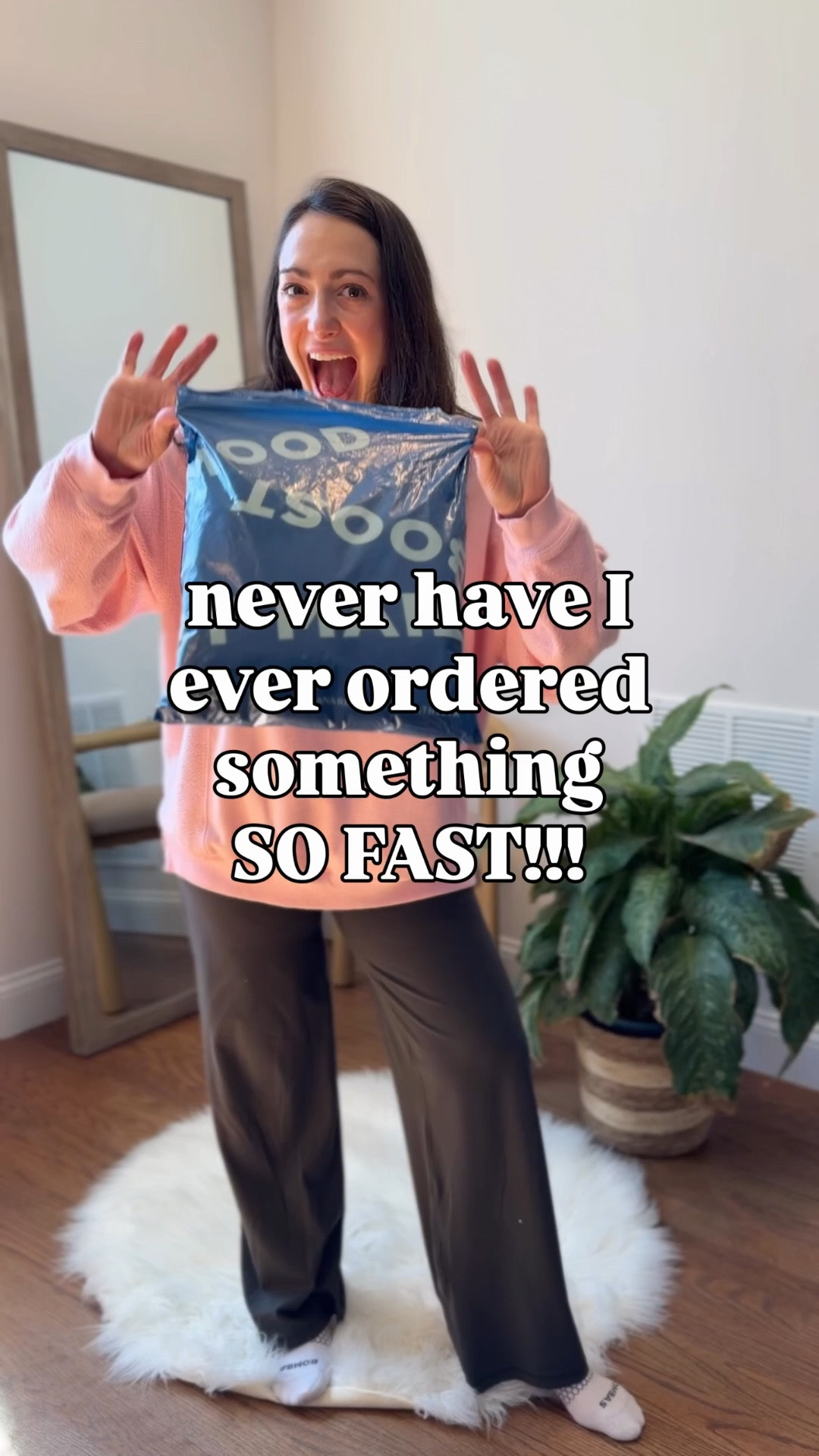 Calling all my fellow leopard lovers 🐆 @gap just dropped this leopard matching set and I couldn’t order it fast enough! I already own this set in 3 solid colors and it’s perfection 👏👏👏 so happy to add this new print to my collection! Wearing a medium in the sweatshirt and a small petite in the sweatpants. 

#leopard #leopardlover #howyouweargap #matchingset #momstyle #postpartum 

#LTKootd #LTKgrwm #LTKmomlife