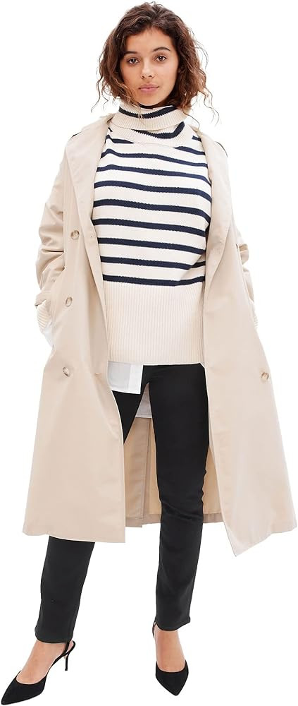 GAP Womens Classic Straight Fit Denim Jeans | Amazon (US)