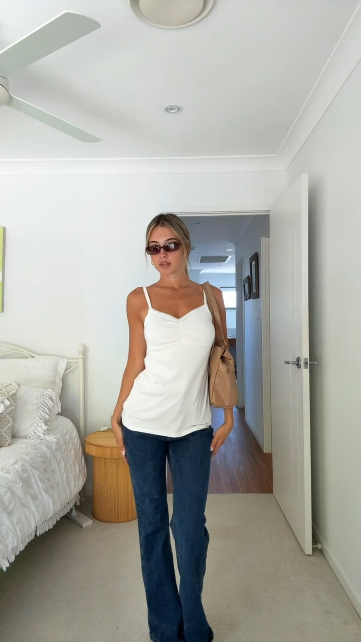 Errands outfit 
Singlet is vintage but have added other options 
I wear a size 6 in the jeans 

#LTKFashionMonth #LTKaustralia #LTKjeans