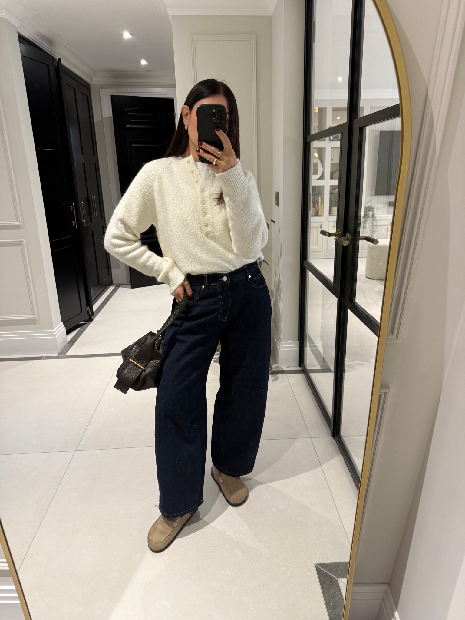 Fluffy knits and barrel denims for the easiest weekend look 🙌🏼

#LTKjeans #LTKuk #LTKwinter