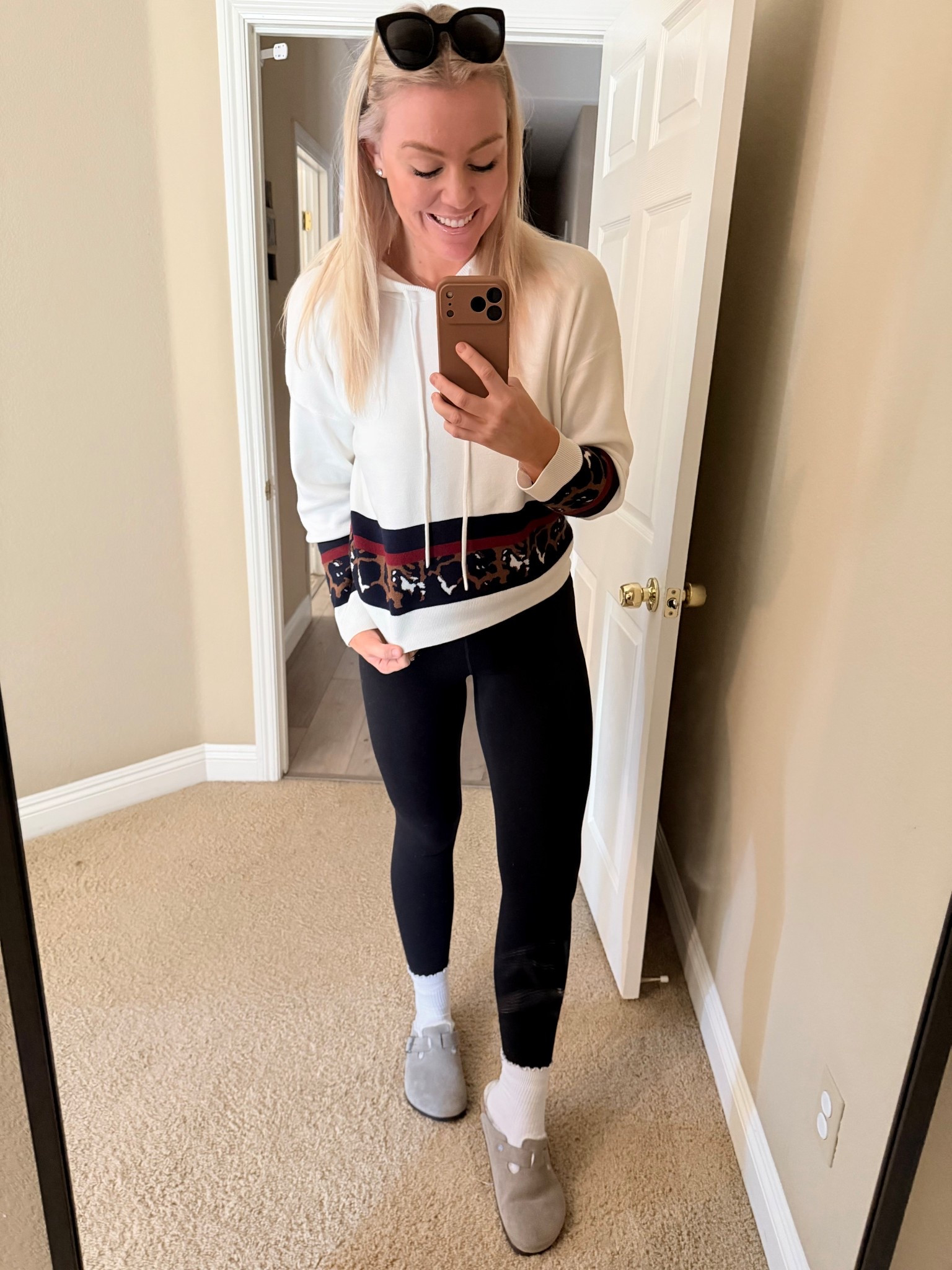 Mom style casual outfit 

#LTKootd #LTKmomlife #LTKActive