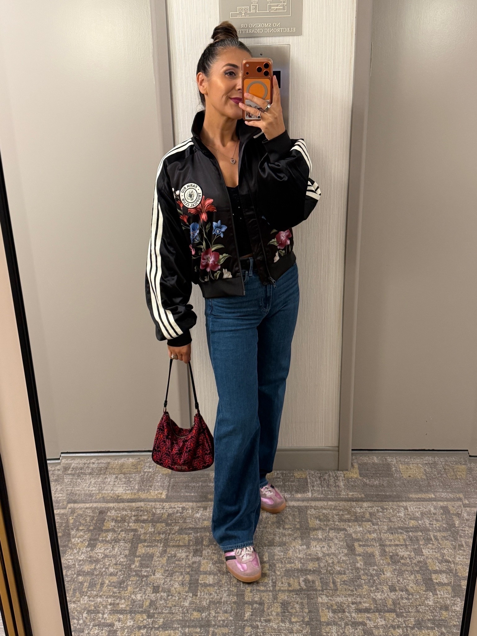 Sunday nite out.

#LTKootd