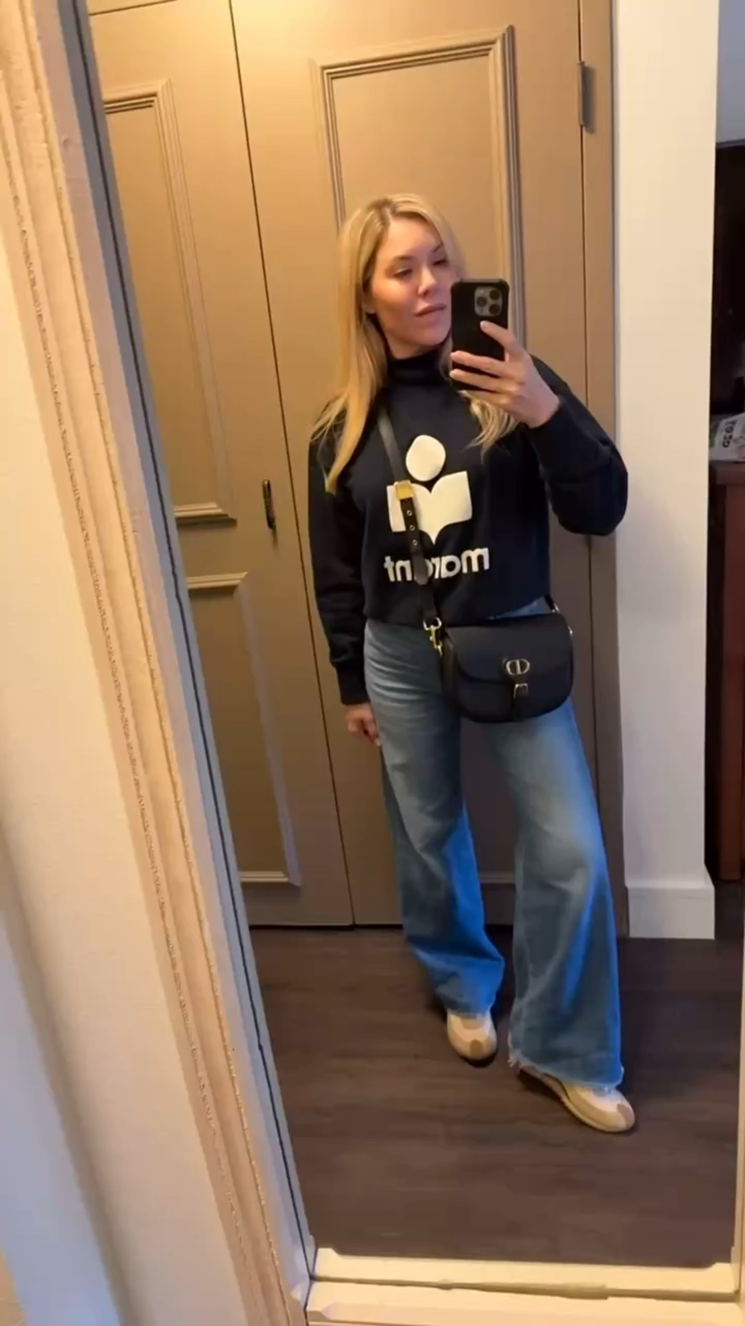 A day in Santa Fe 
(The jacket is REVERSIBLE!!)
Ski trip
Isabel Marant sweatshirt 
Varley


#LTKSeasonal #LTKKids