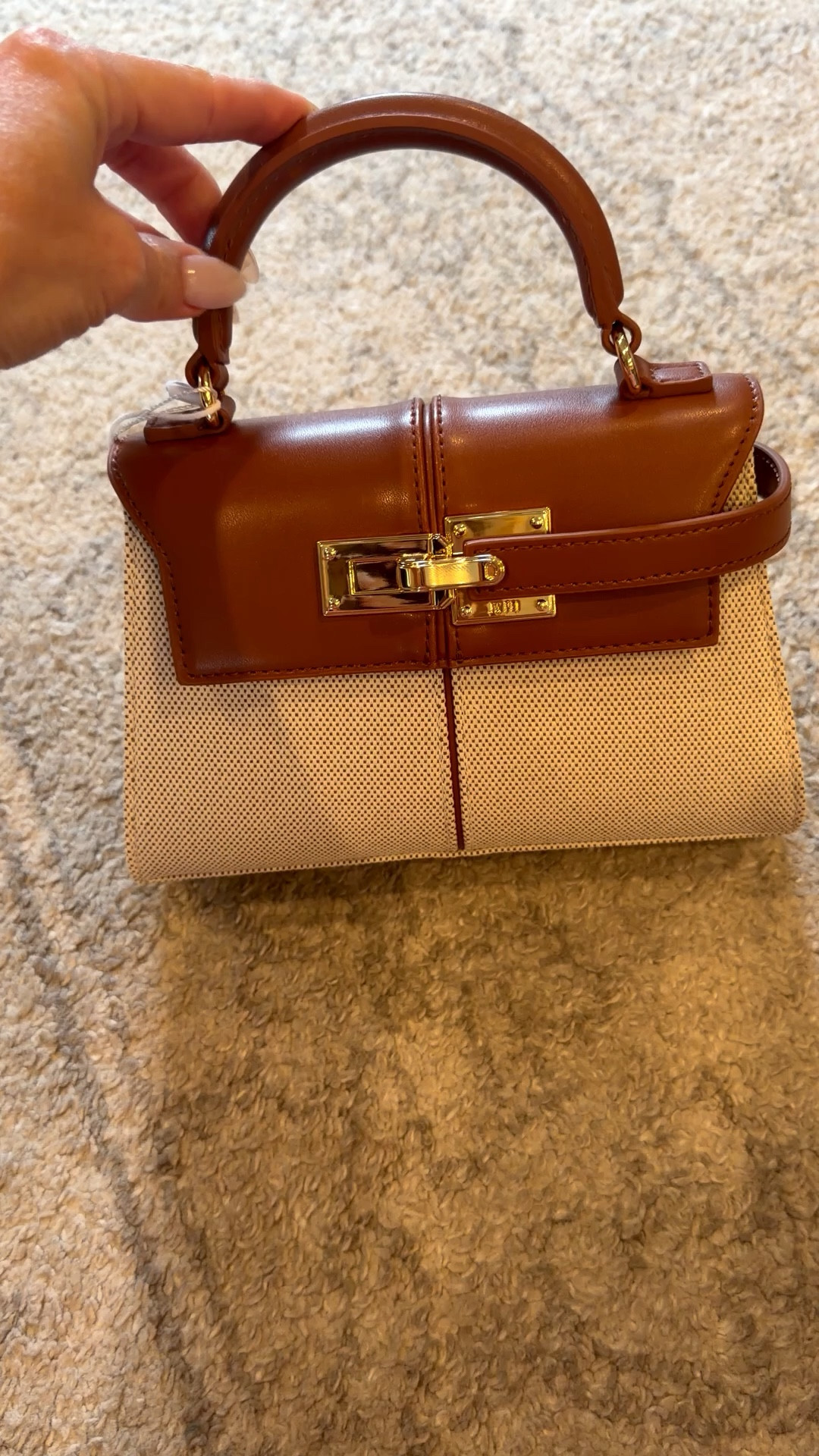 Cutest little bag

#LTKgrwm #LTKOver40 #LTKootd