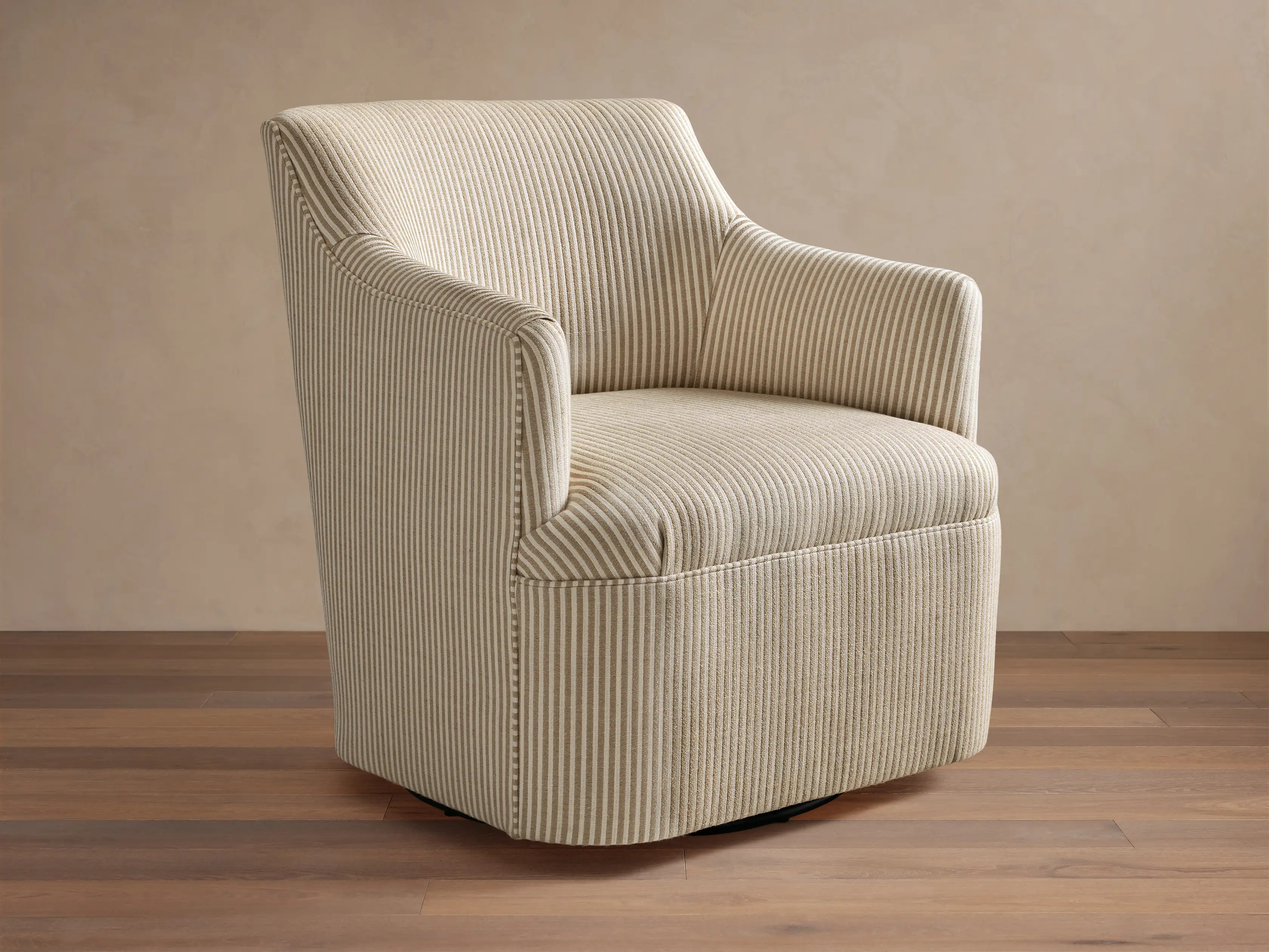 Savannah Swivel Chair | Arhaus