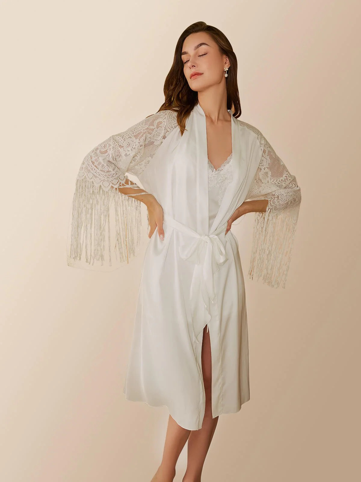 White Tassle Bridal Robe | ulivary