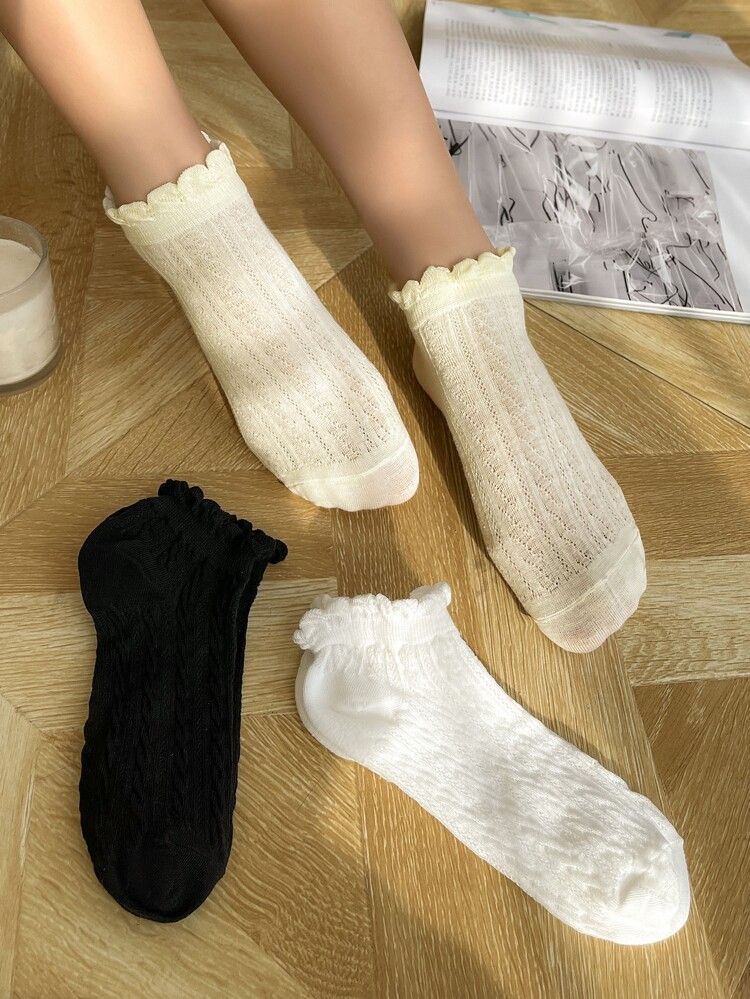 DAZY 3pairs Solid Ruffle Trim Ankle Socks | SHEIN