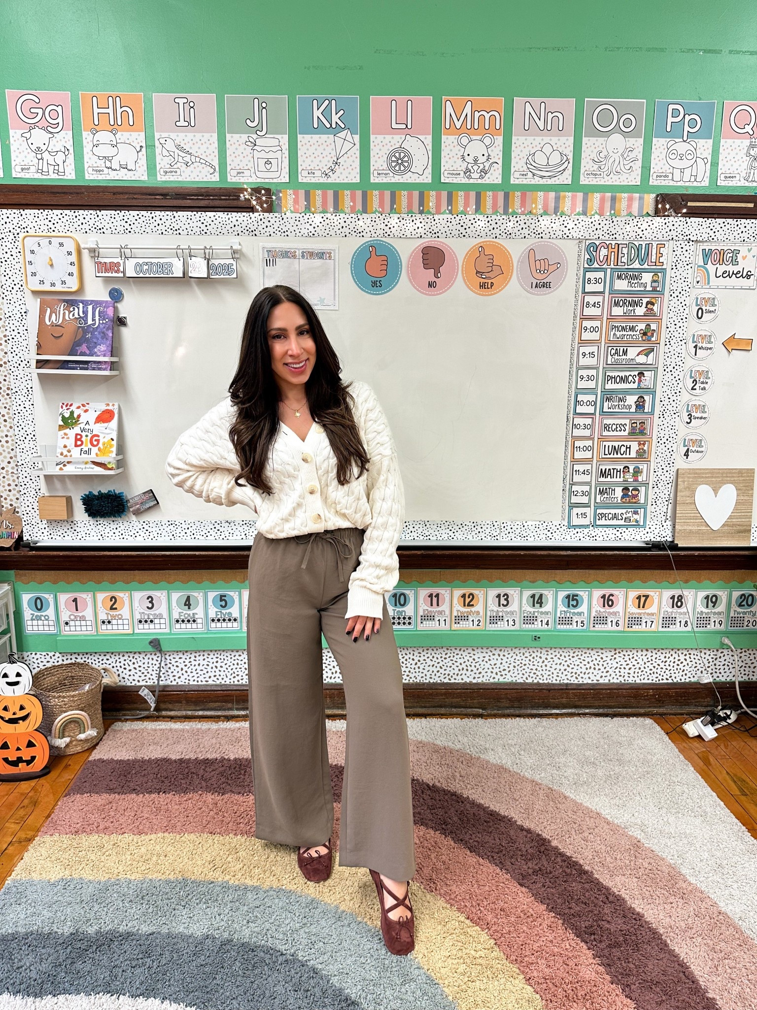 Cardigan: S, Pants: S short, Shoes: 8 (true sizes) 

#LTKItBag #LTKWorkwear #LTKStyleTip