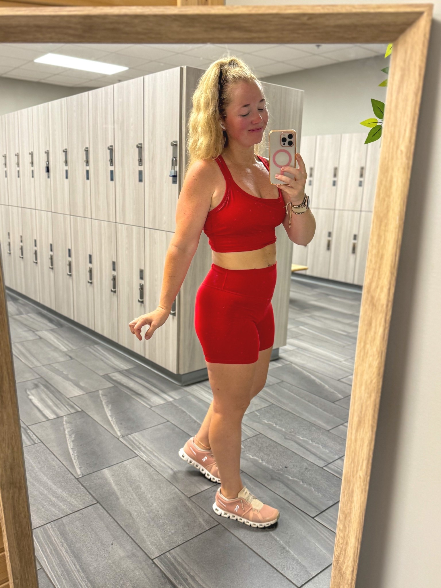 Red workout wear for summer 🔥🔥 red shorts set that’s perfect for the summer gym days size m womens, size large womens

#LTKActive #LTKWorkwear #LTKMidsize