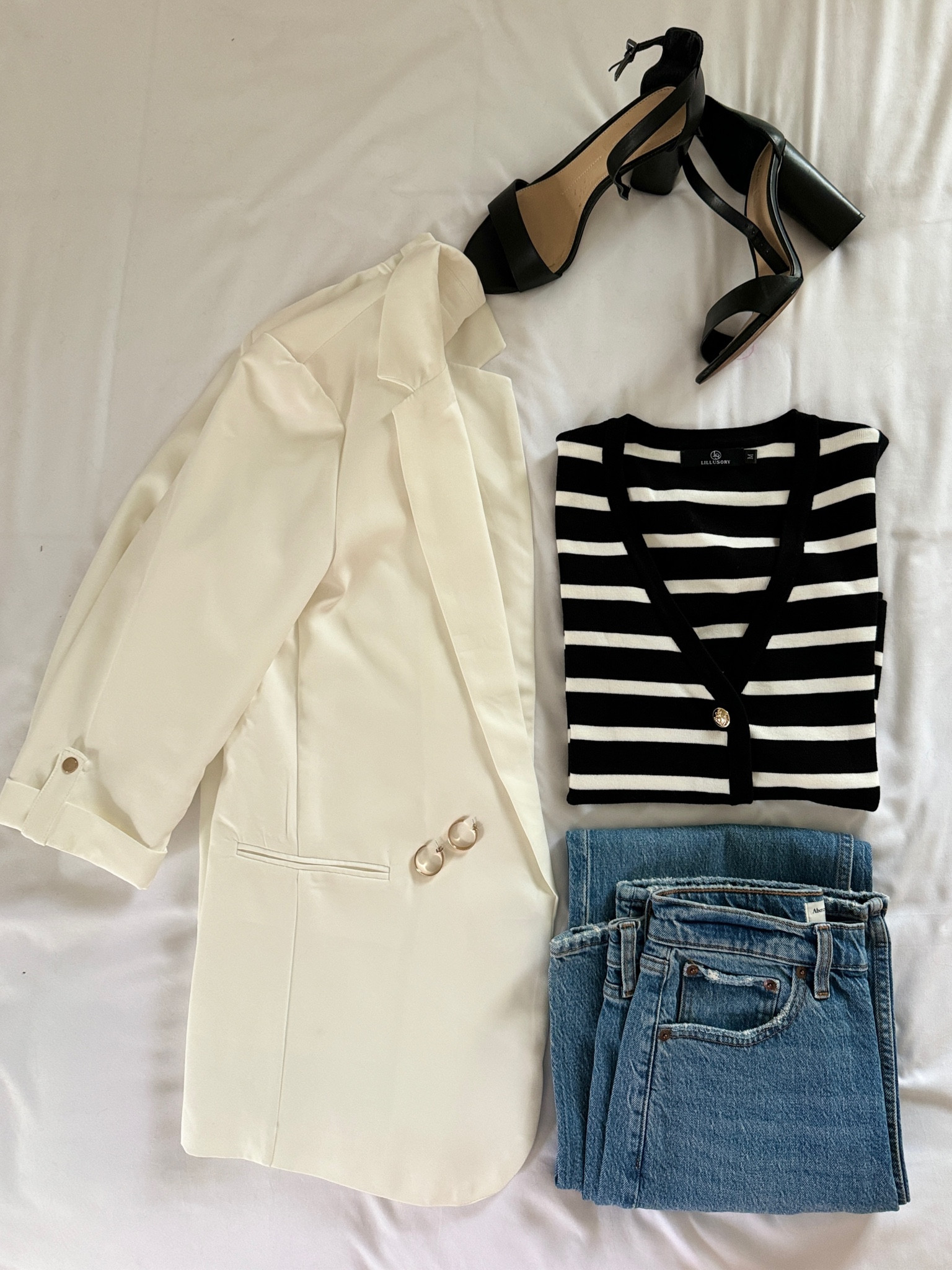 Business casual to date night all in one outfit  

Capsule wardrobe, elevated casual, workwear, minimalist, minimalist wardrobe 