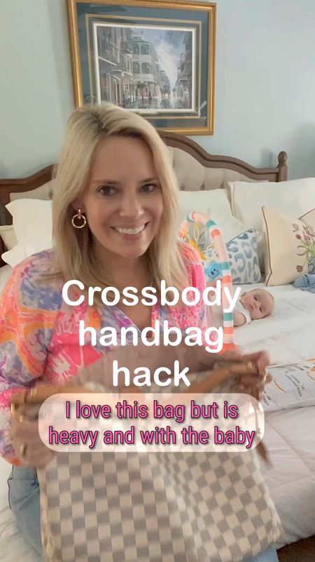 Raise your hand if you’re all about a crossbody 

#LTKVideo #LTKItBag #LTKFindsUnder50