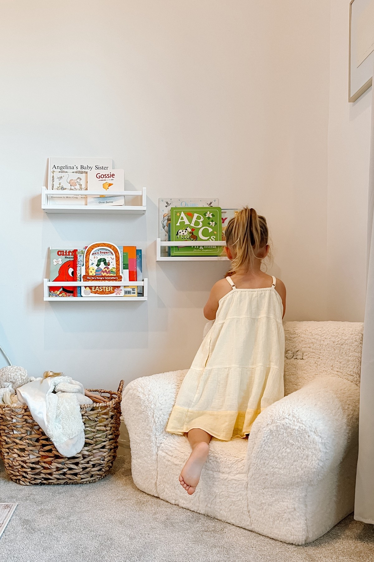 10/10 recommend a book corner for your soon-to-be reader. 📚