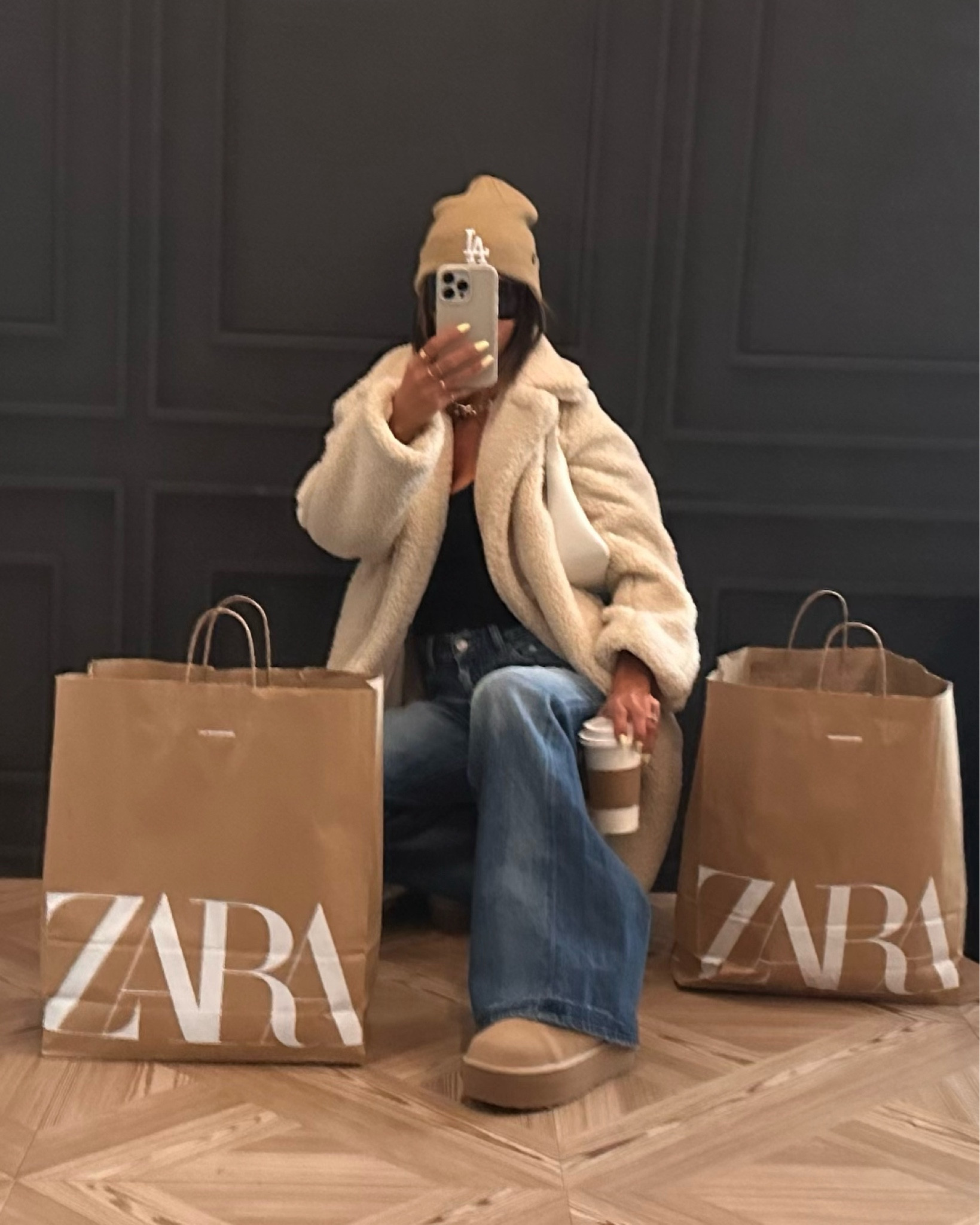 ZARA IS ON LTK!!!! 🙌🏽🙌🏽🙌🏽🙌🏽

Time for:
1. a new haul
2. a spring preview
3. a long fleece coat that feels like a giant warm hug🫶🏽🫶🏽🫶🏽🫶🏽

#LTKTravel #LTKStyleTip #LTKSeasonal