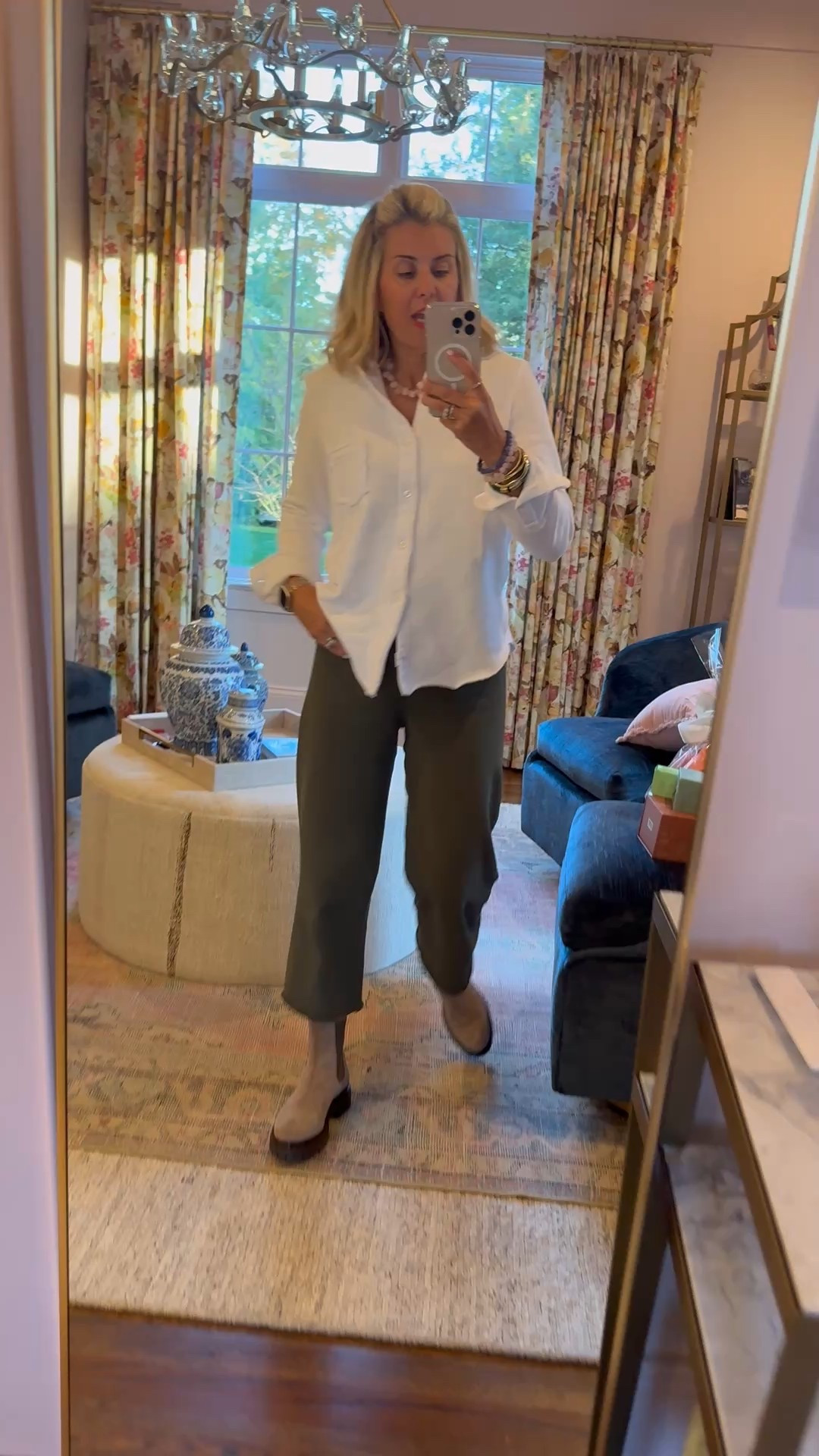 Wearing XS top, XS bottom, 8 boot

#LTKStyleTip #LTKShoeCrush #LTKOver40