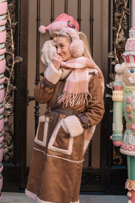 A cozy faux shearling look that could double as gingerbread and some light pink frosting to match the decorations 🎀☕️🧸 

#LTKstyletip #LTKSeasonal #LTKHoliday