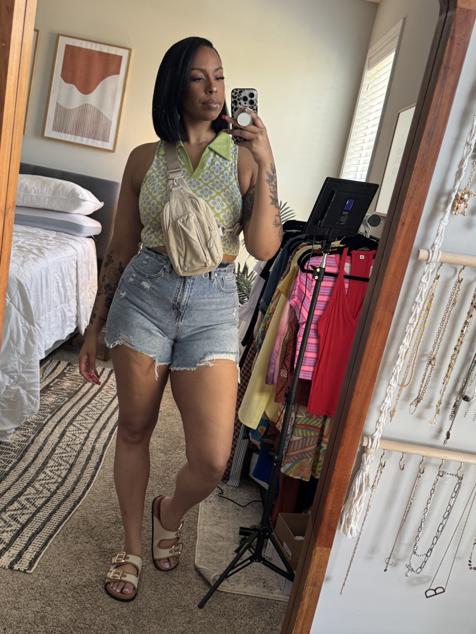 Top Large
Shorts 11

#LTKMidsize #LTKootd #LTKTall